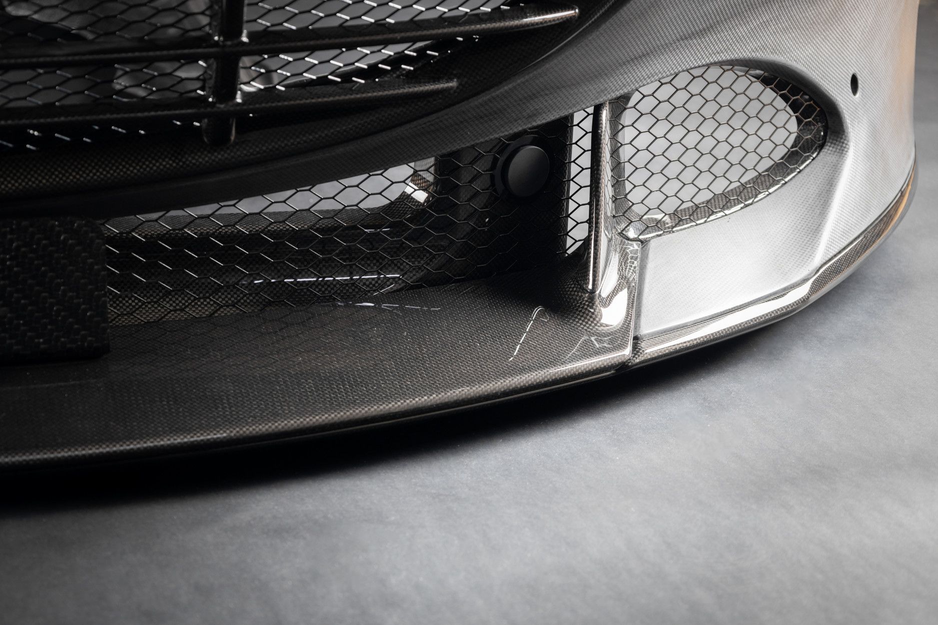 Capristo Carbon Front Stoßstange - komplett mit Anbauteilen - 03FE13010001 (2) 