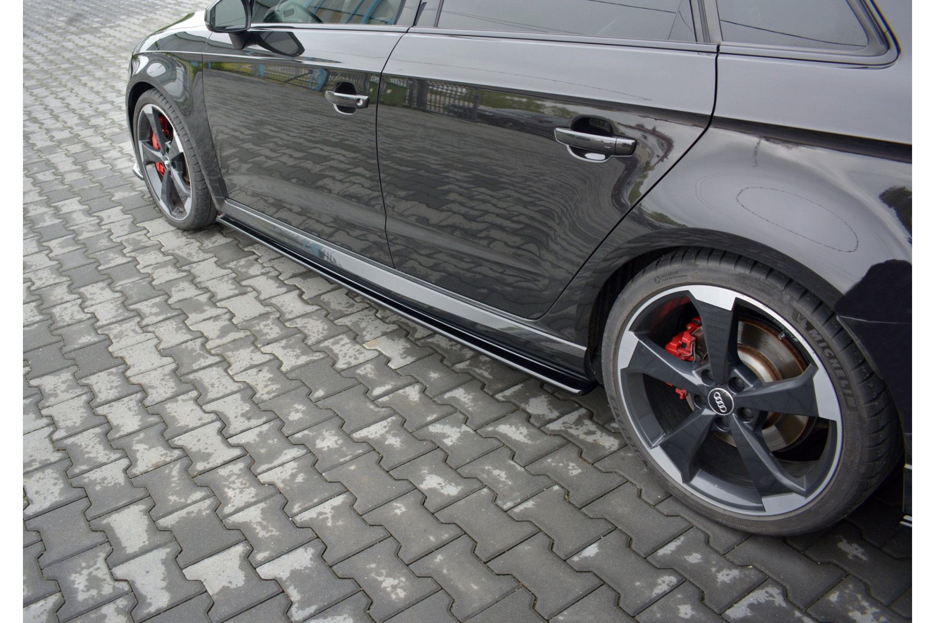 Maxtondesign Seitenschweller für Audi RS3 8V.2 Facelift schwarz