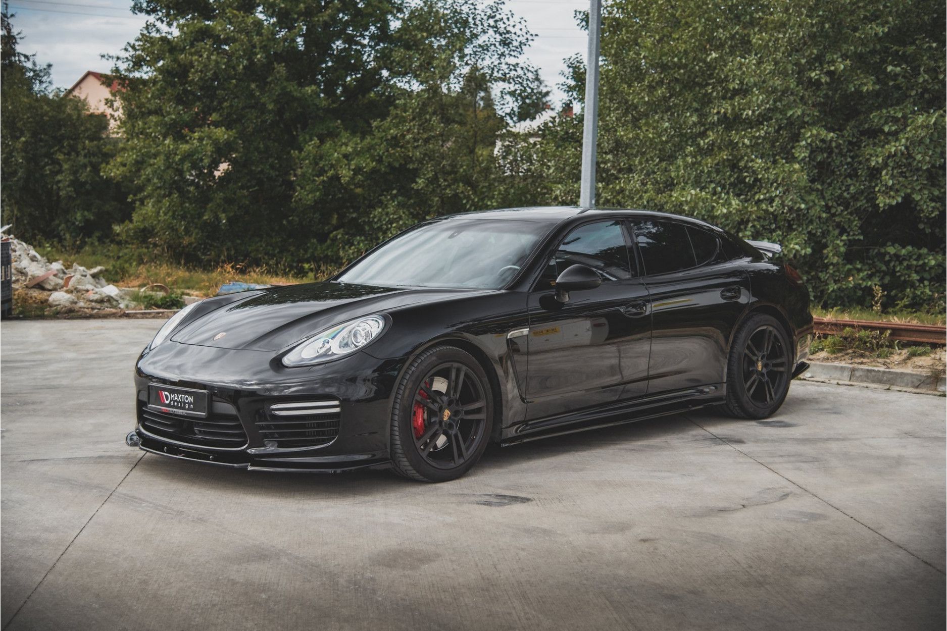 Maxtondesign Seitenschweller für Porsche Panamera 970 Turbo Facelift schwarz hochglanz (2) 