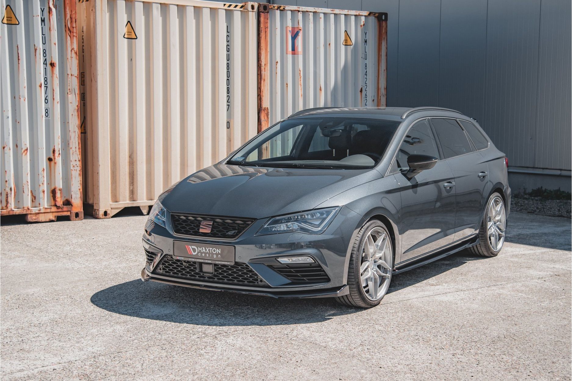 Maxtondesign Frontlippe V.7 für SEAT Leon MK3 Cupra|FR Facelift schwarz hochglanz (6) 