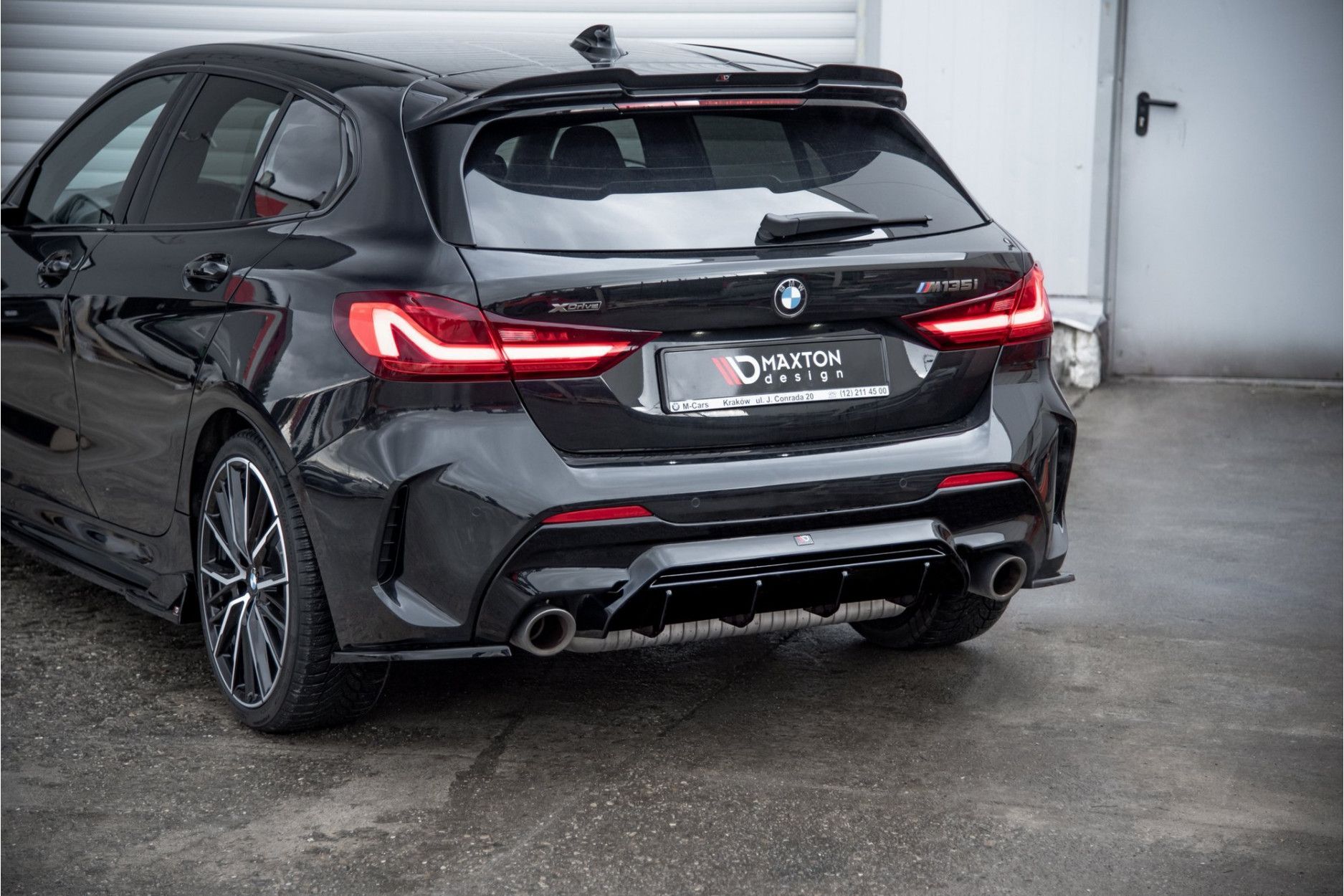 Maxtondesign Diffusor Erweiterung li/re V.3 für BMW 1er F40 M135i|mit M-Paket schwarz hochglanz (2) 