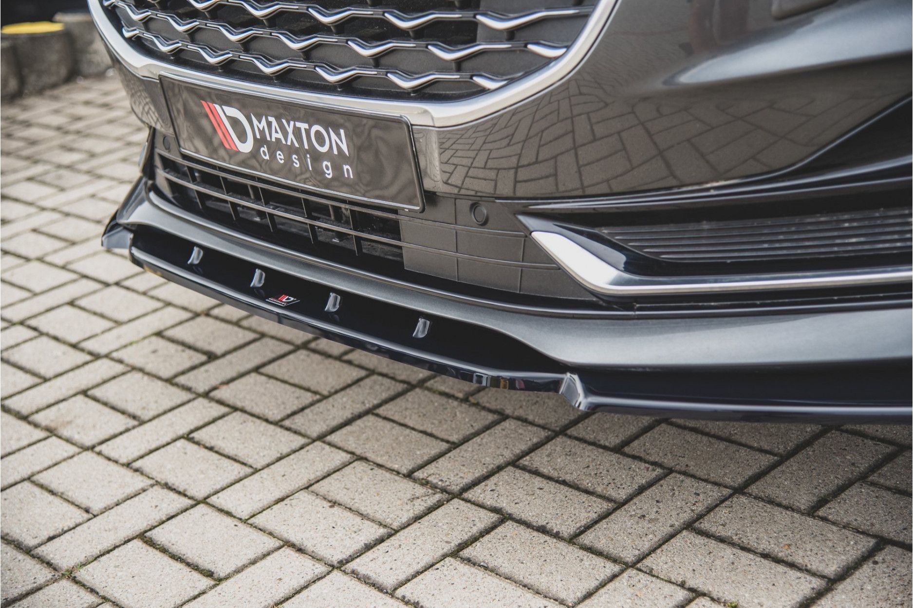 Maxtondesign Frontlippe für Ford S-Max MK2 Facelift schwarz hochglanz (6) 