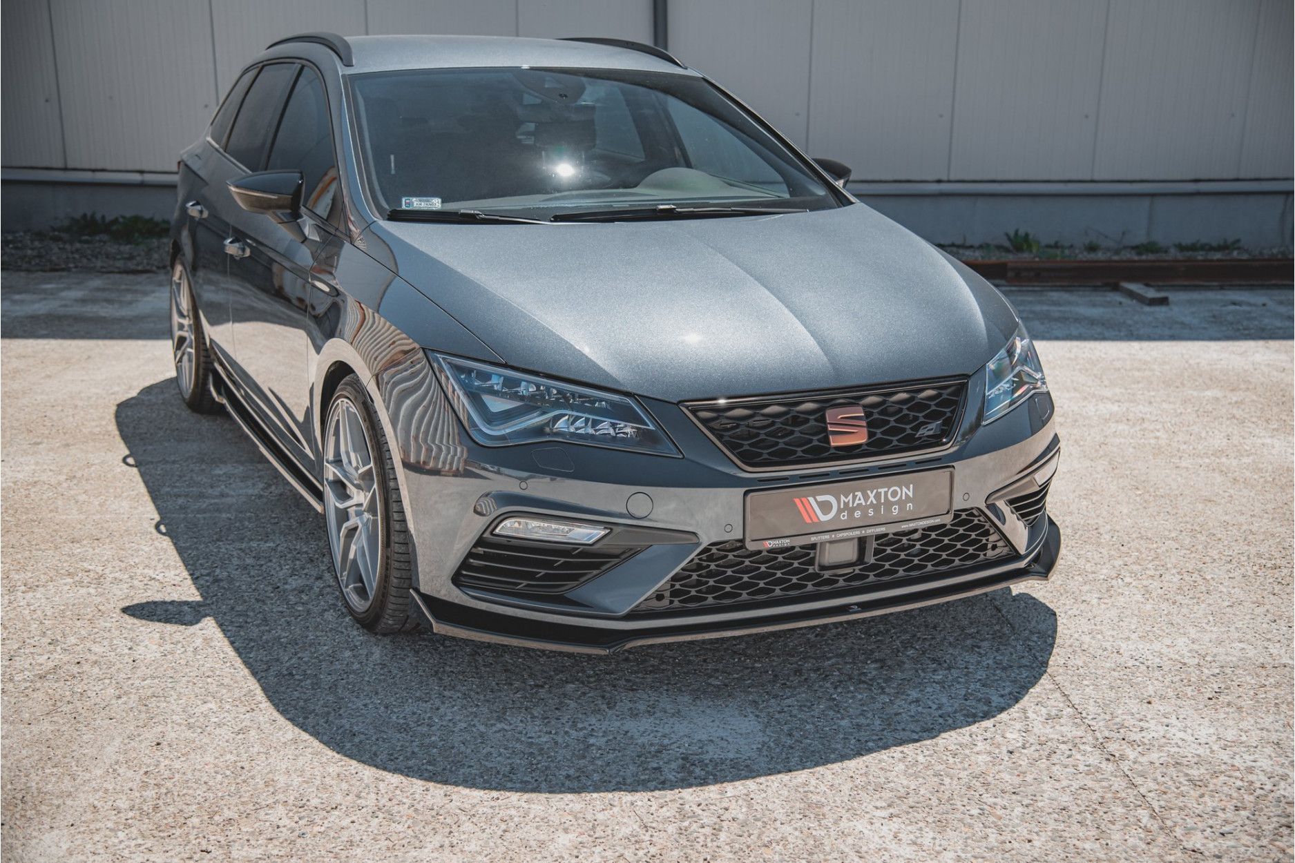 Maxtondesign Frontlippe V.7 für SEAT Leon MK3 Cupra|FR Facelift schwarz hochglanz (4) 