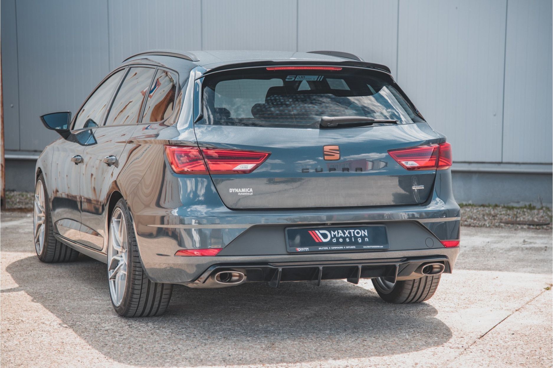 Maxtondesign Diffusor für SEAT Leon MK3 Cupra Kombi schwarz hochglanz (7) 