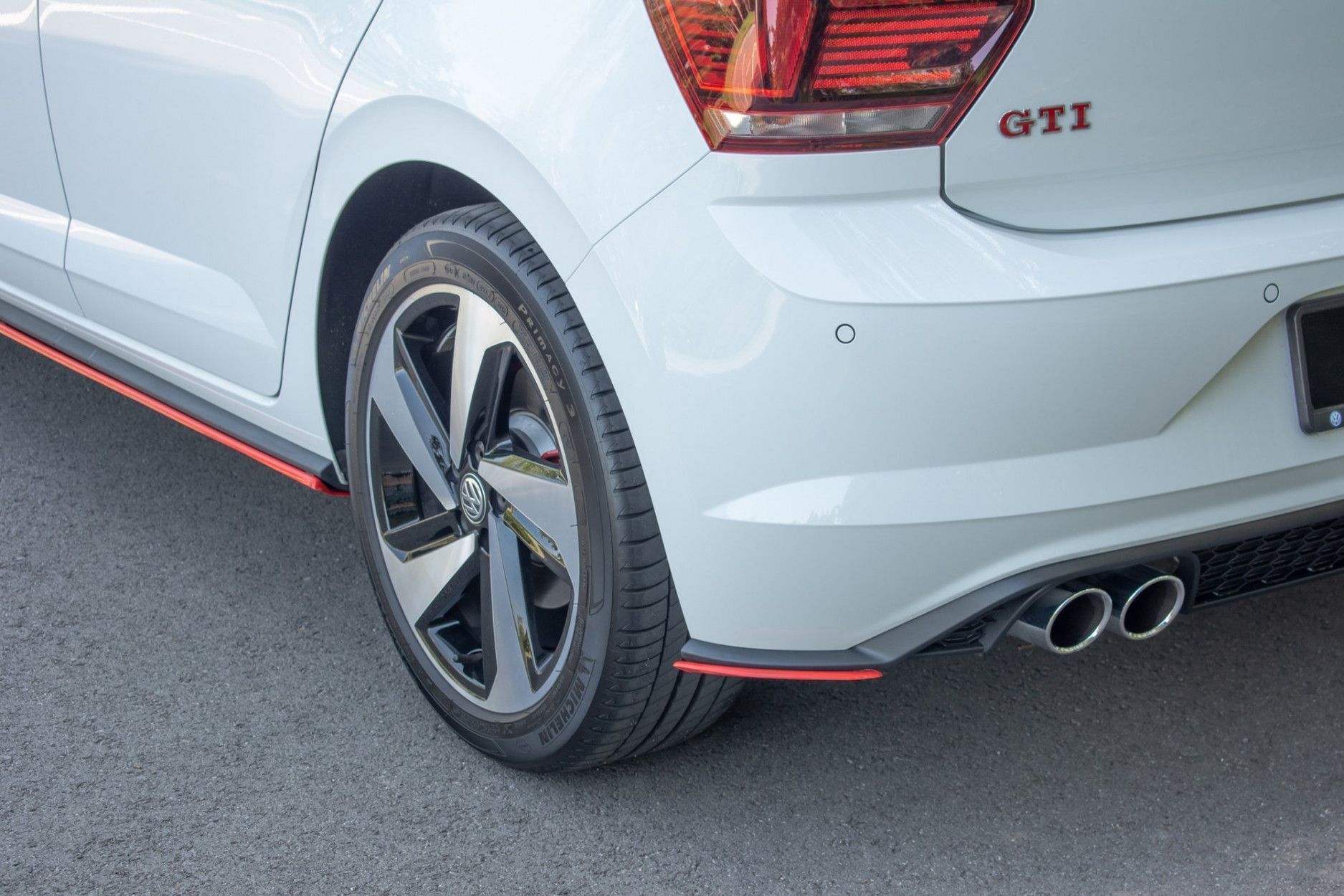 Maxtondesign Diffusor Mit Balken für Volkswagen Polo MK6 GTI schwarz  hochglanz - online kaufen bei CFD