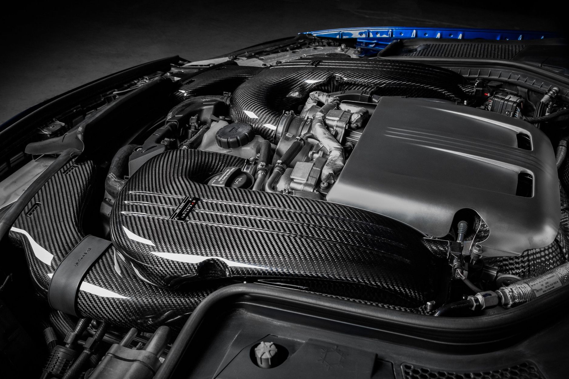 Eventuri Carbon Upgrade Ducts für Mercedes W205 C63(S) Ansaugsystem (5) 