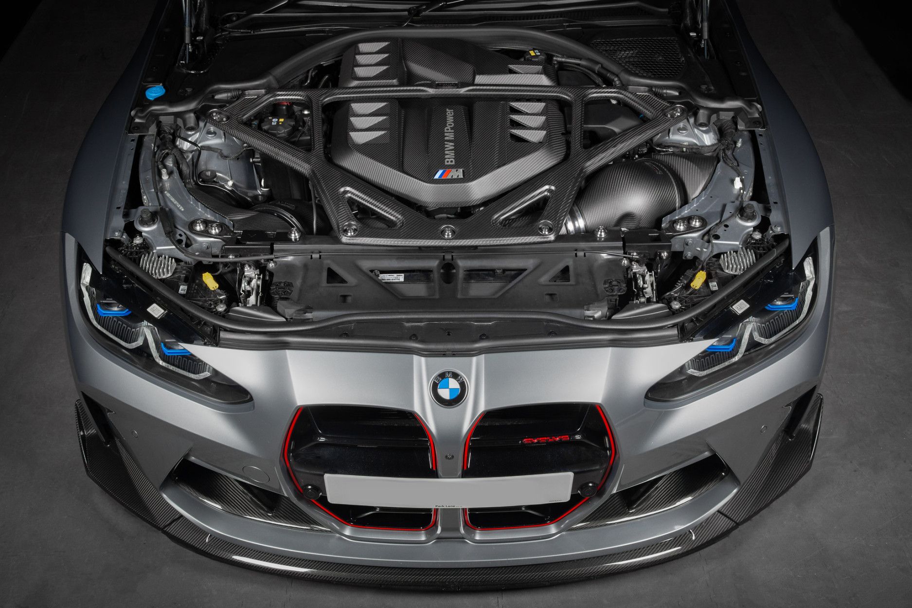 Eventuri Carbon Domstrebe passend für BMW G8X M3/M4 glänzend (2) 