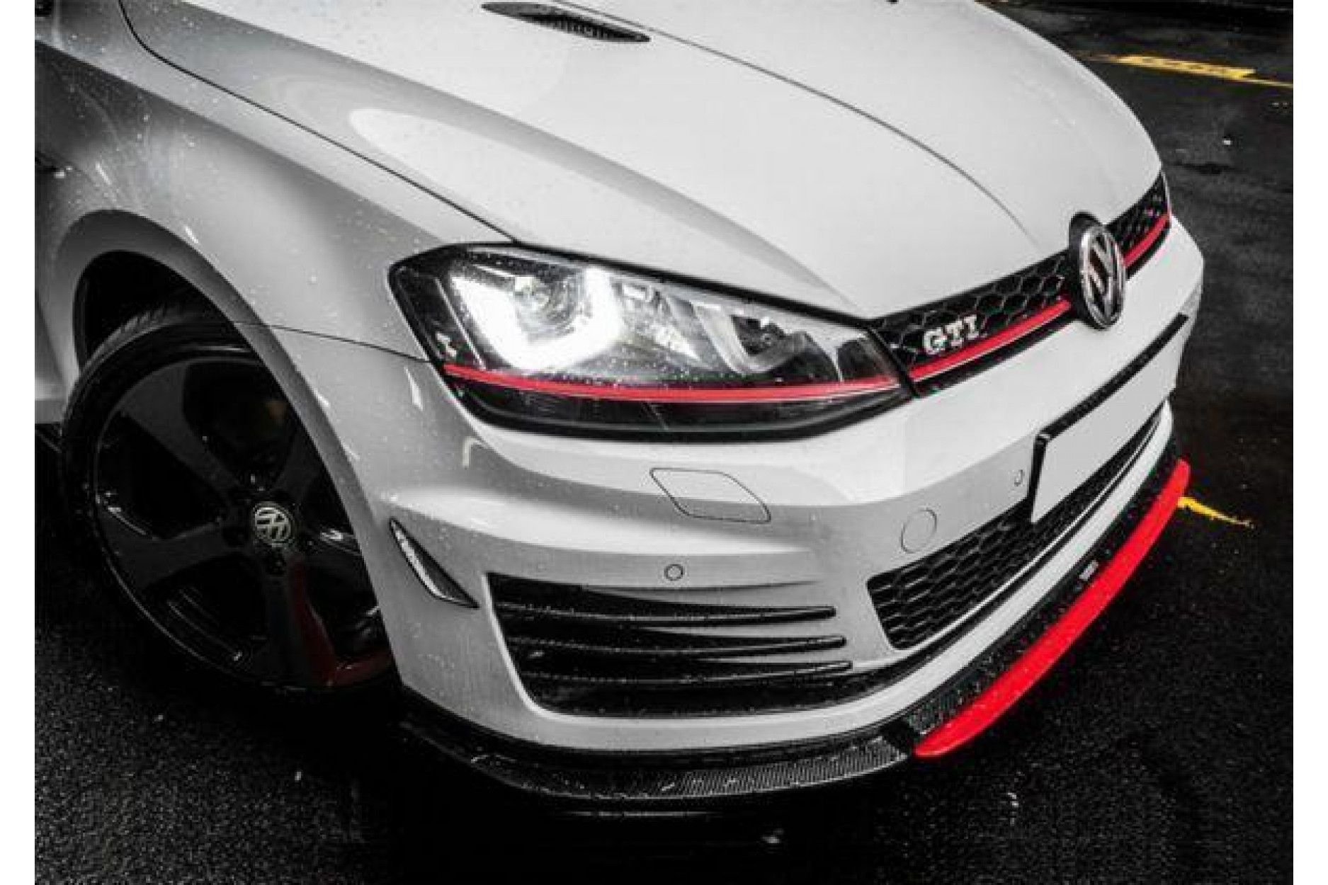 RevoZport Carbon Nebelscheinwerfer-Einsätze für Volkswagen Golf MK7, Golf 7  GTI
