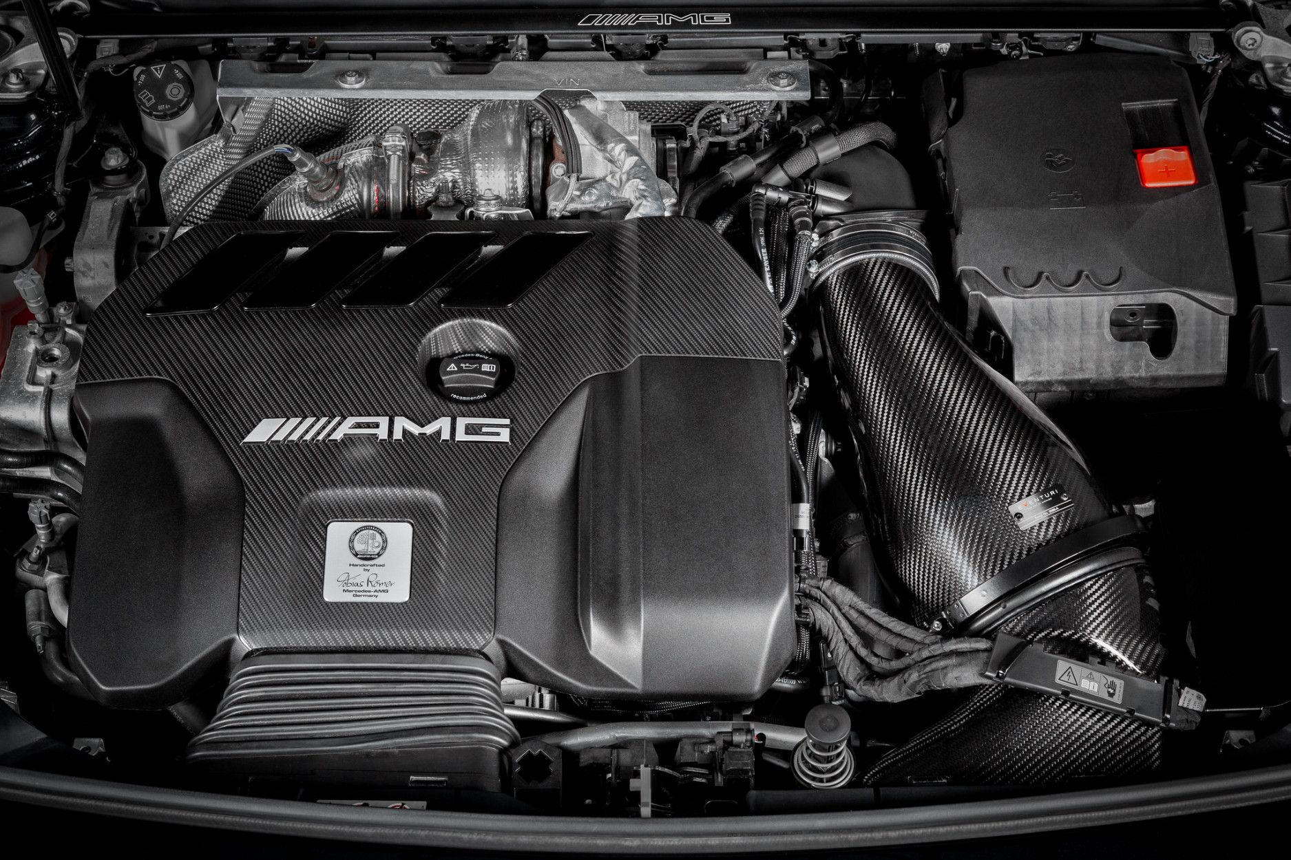 Eventuri Carbon Ansaugsystem für Mercedes Benz A-Klasse W177 A45(S) AMG und CLA45(S) AMG (3) 