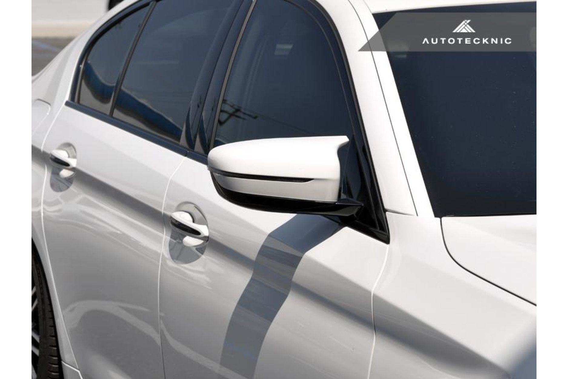 Autotecknic Ersatz-Spiegelkappen für BMW 5er|6er G30|G32 farbig (3) 