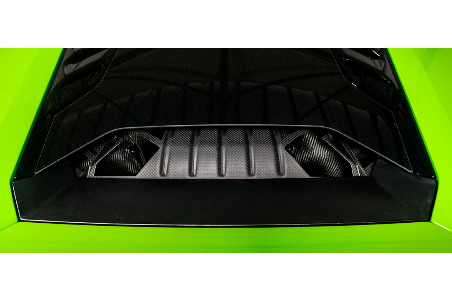 Eventuri Carbon Motorabdeckung für Lamborghini Huracan (4) 