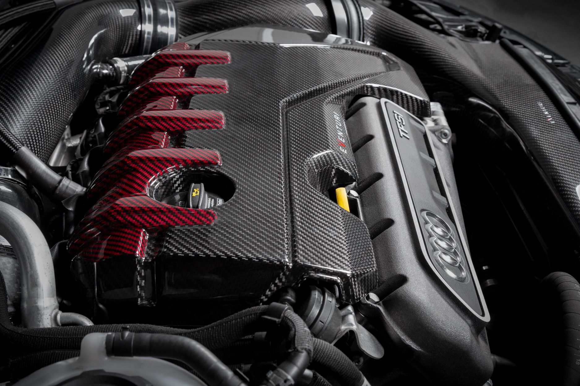 Eventuri Carbon Motorabdeckung für Audi RS3 8V, TTRS 8S