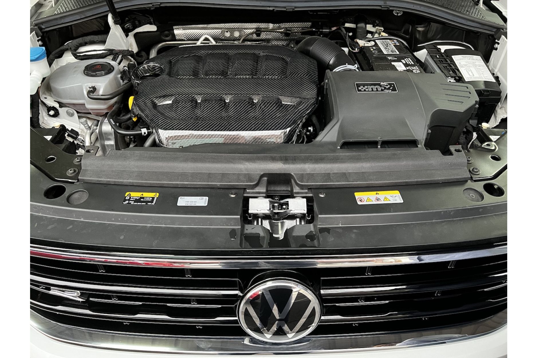 Rysten Design Carbon Motorabdeckung für VW Golf 8 MK8 GTI/R (4) 