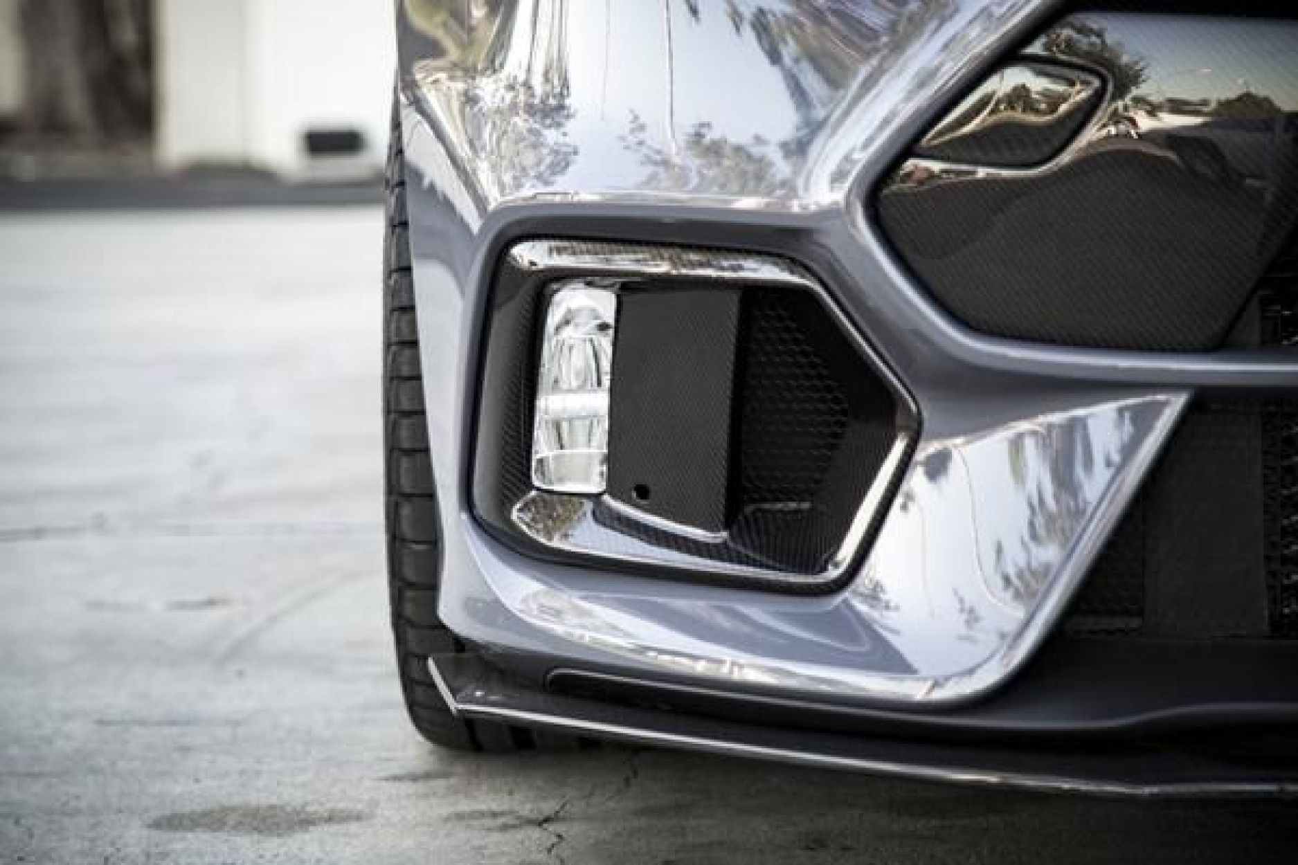 Anderson Composites Carbon Nebellicht-Abdeckung für Ford Focus MK3 RS  2016-2018 TYPE-OE - online kaufen bei CFD