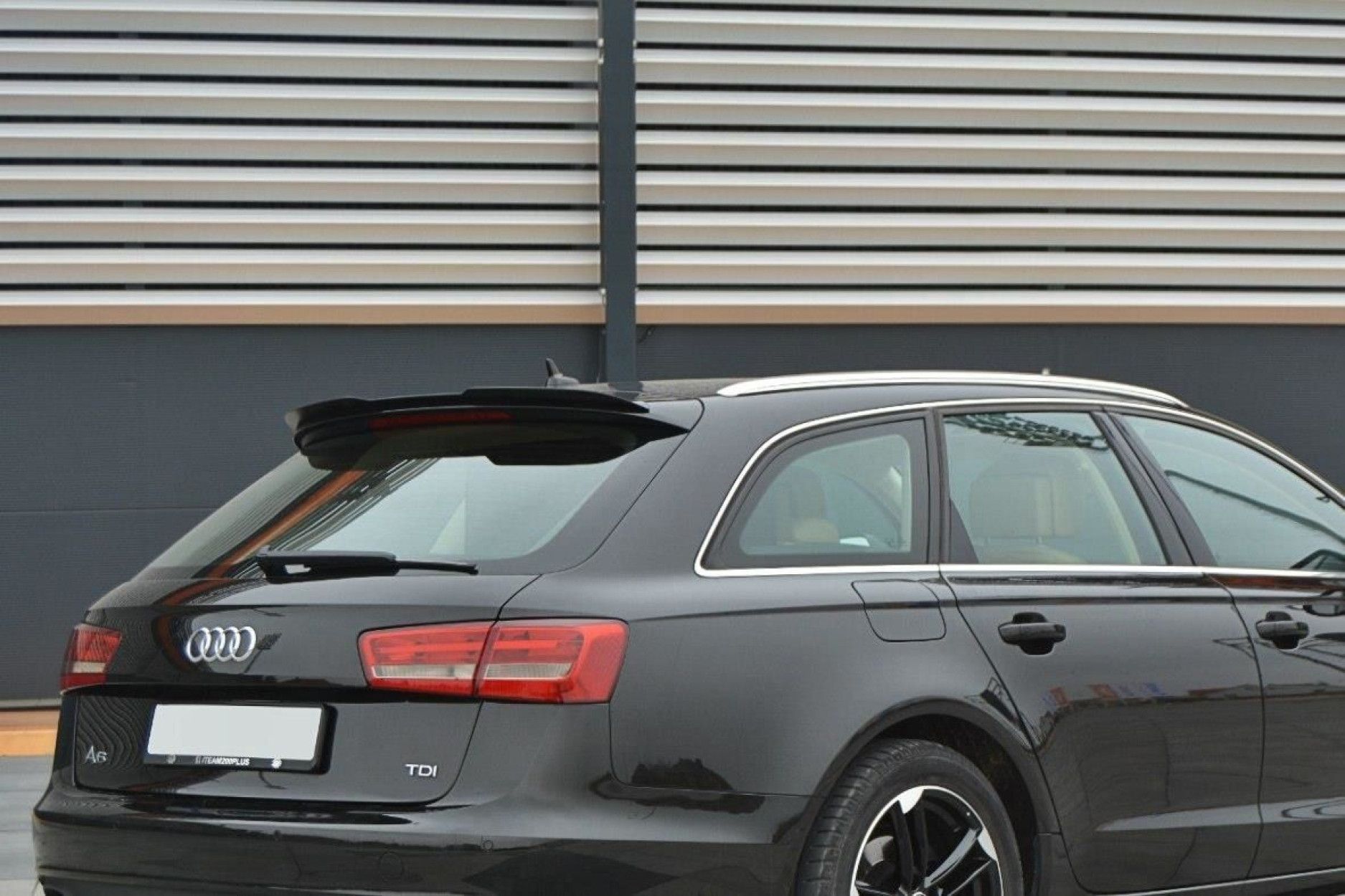 Maxton Design Spoiler für Audi A6 C7 Kombi schwarz hochglanz (2) 