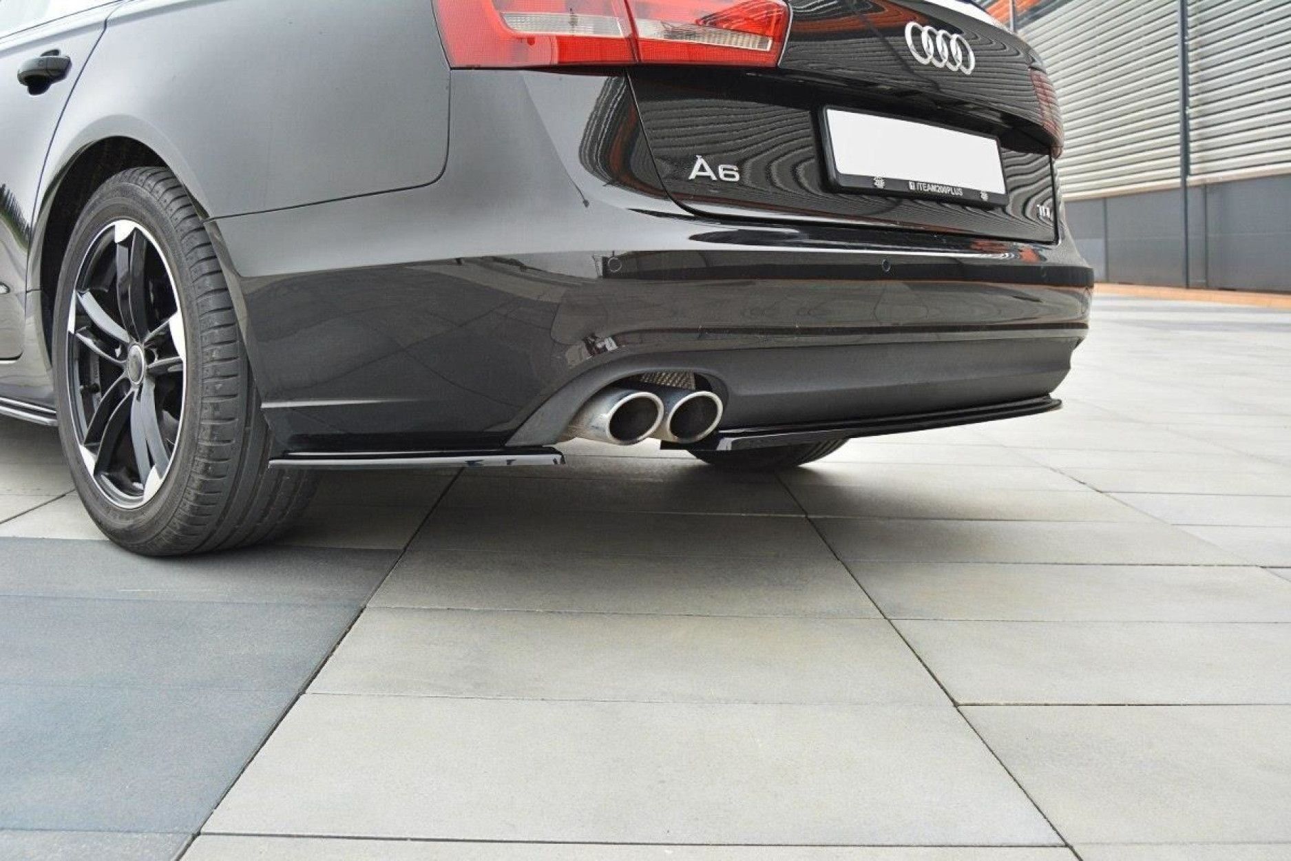 Задний бампер ауди а6. Задний диффузор Ауди а6 с7. Задний диффузор Audi a6 c7. Audi a6 c7 s-line диффузор. Диффузор заднего бампера Ауди а6 с7 RS.