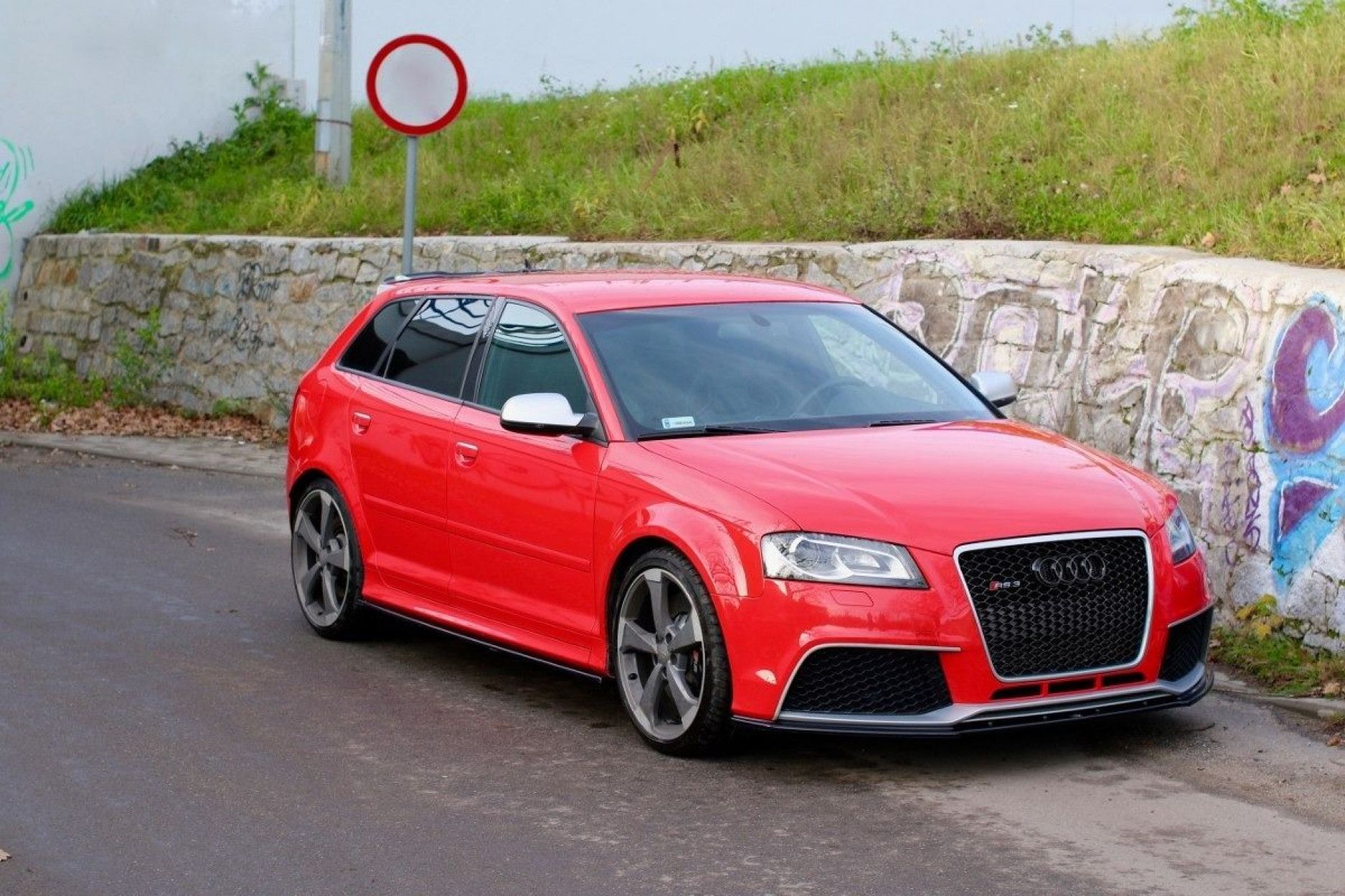 Maxton Design Seitenschweller für Audi 8P RS3|S3 Facelift schwarz hochglanz (4) 