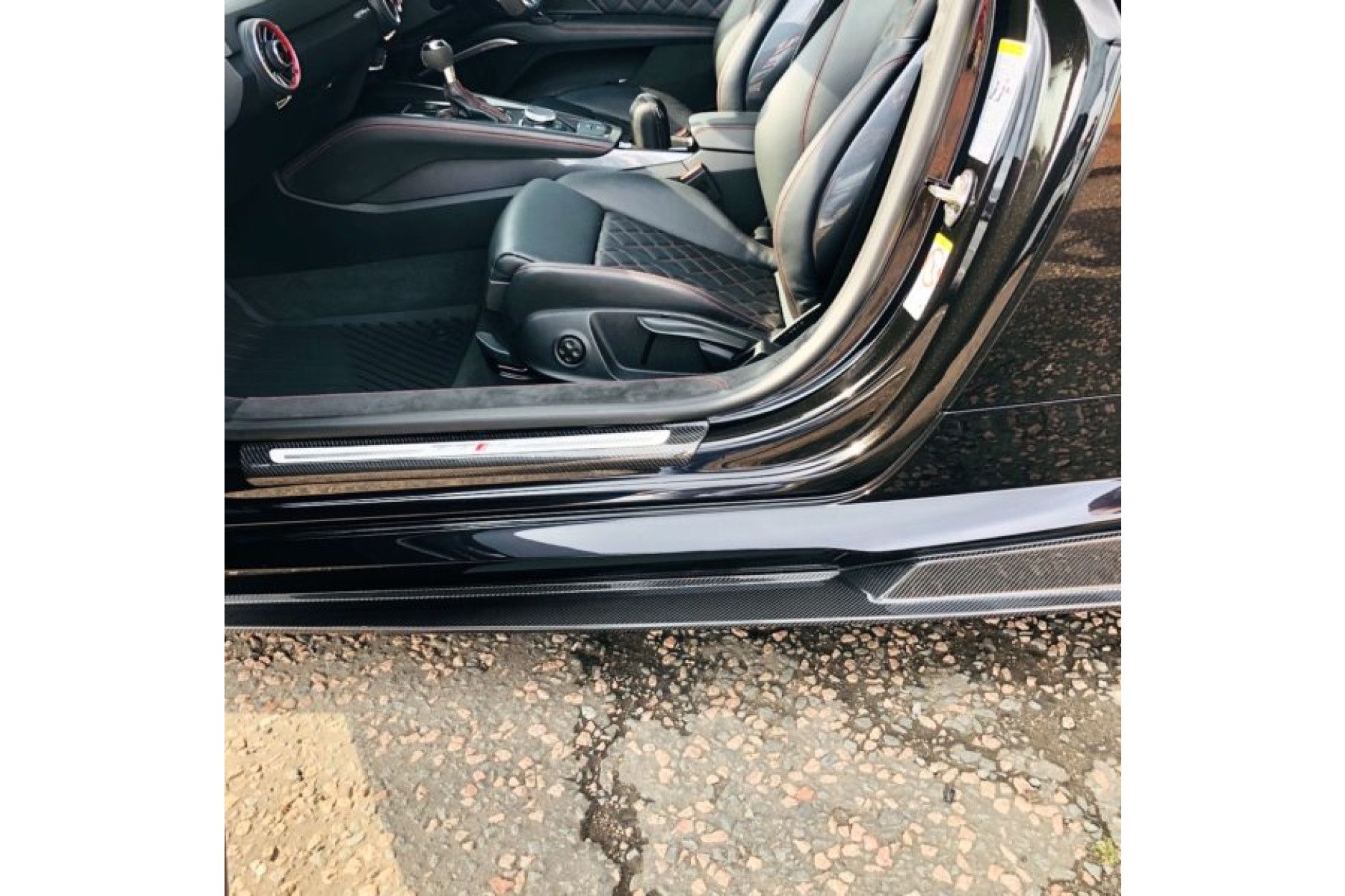 Automotive Passion AP Trockencarbon Seitenschweller für Audi TT und TTRS 8S (2) 