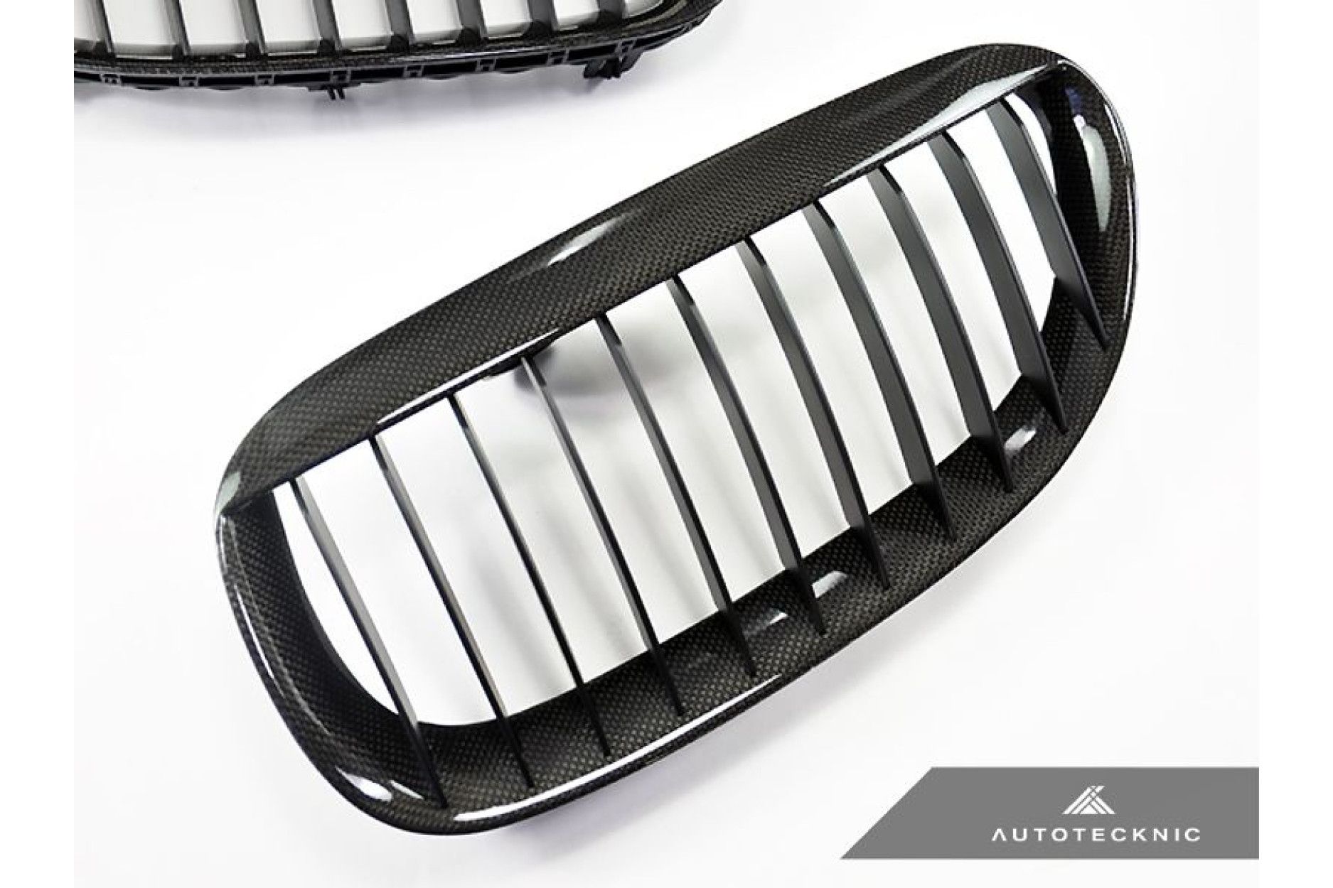AutoTecknic Carbon Frontgrill - E63 Coupe (4) 
