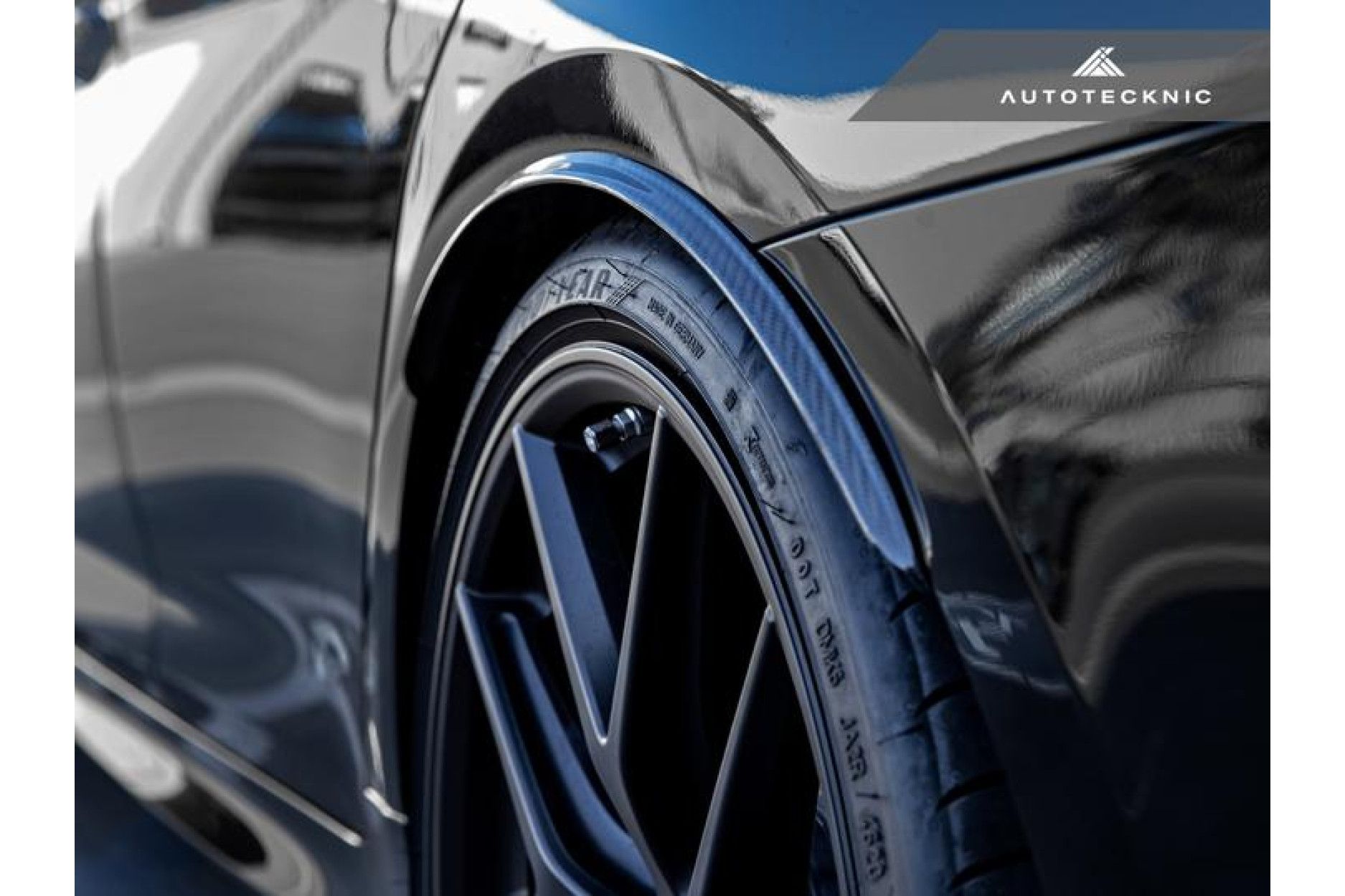 Autotecknic Carbon Radlaufverbreiterung für BMW 5er F90 M5 Set (8) 