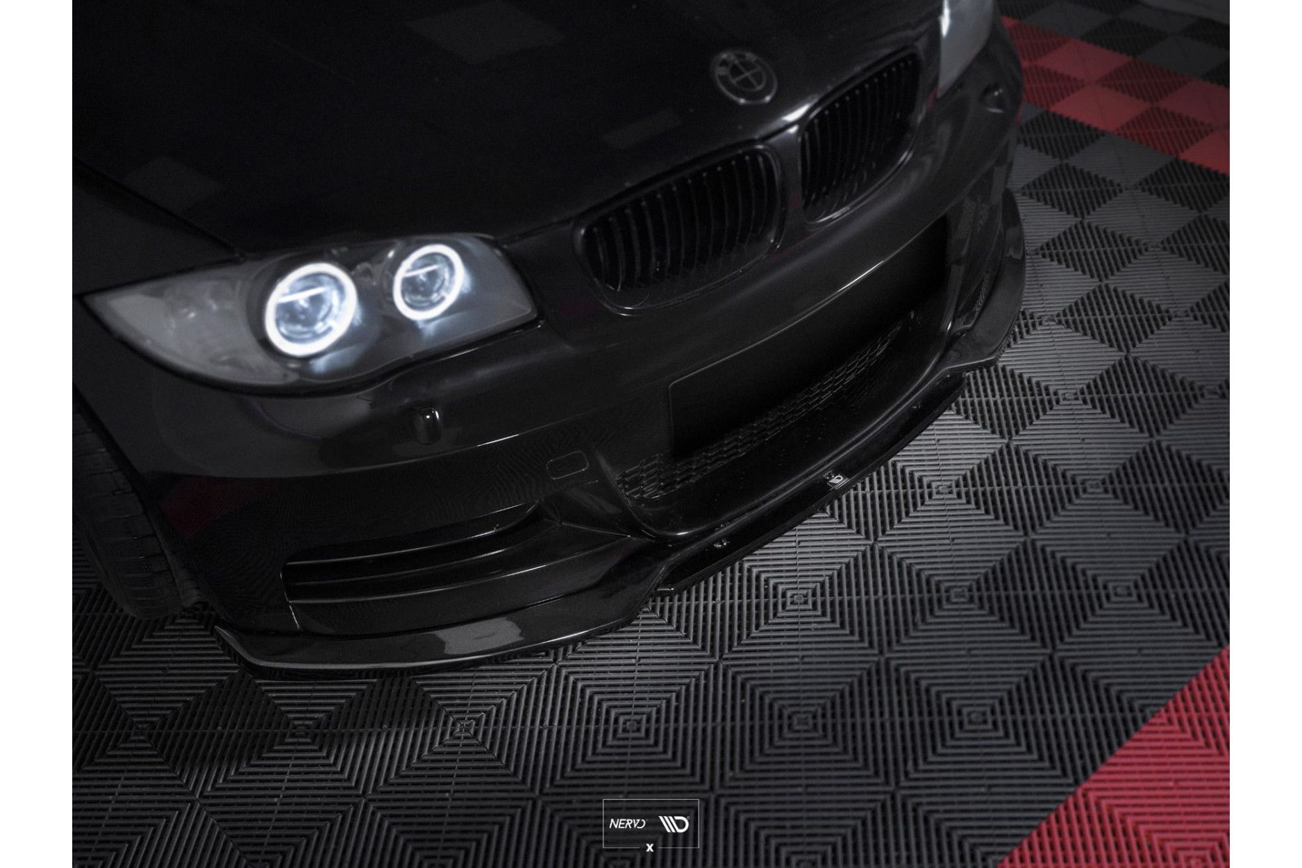 Maxton Design Frontlippe für BMW 1er E82 Facelift schwarz hochglanz (2) 