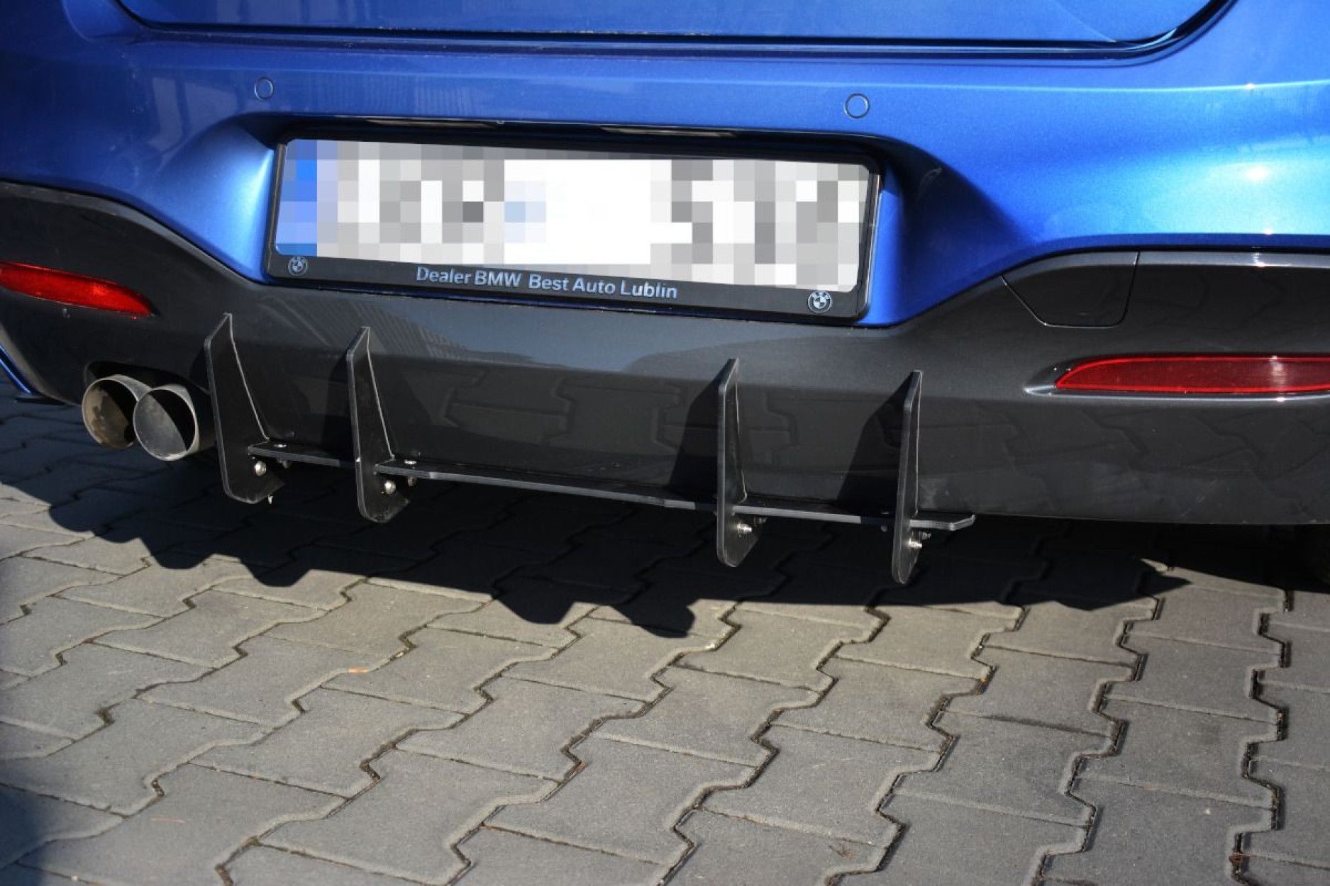 Maxton Design Racing-Diffusor für BMW 1er F20|F21 Facelift schwarz unbearbeitet (2) 