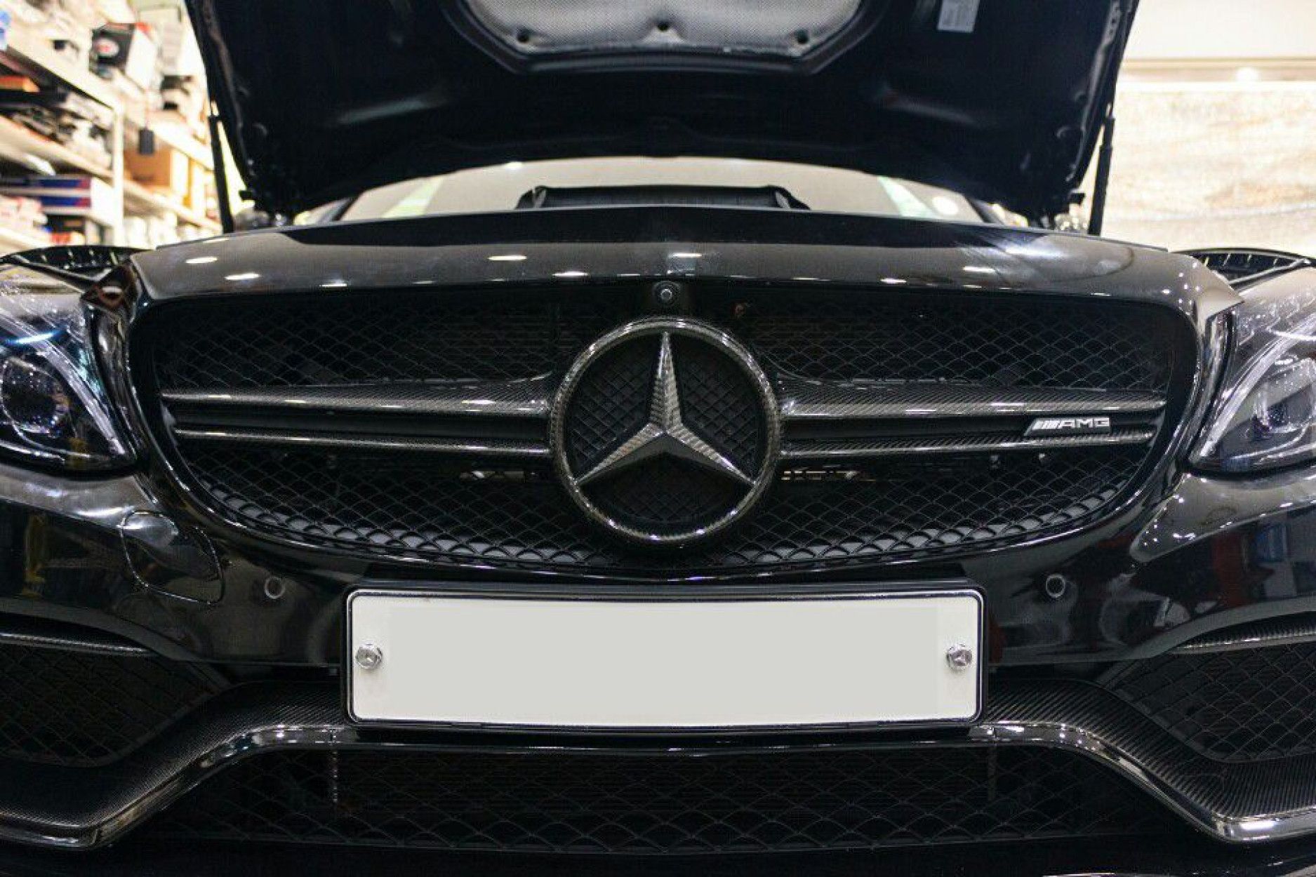 Boca Carbon Frontgrill für Mercedes W205 C205 S205 C63 - Mercurie-B-Ware - online  kaufen bei CFD