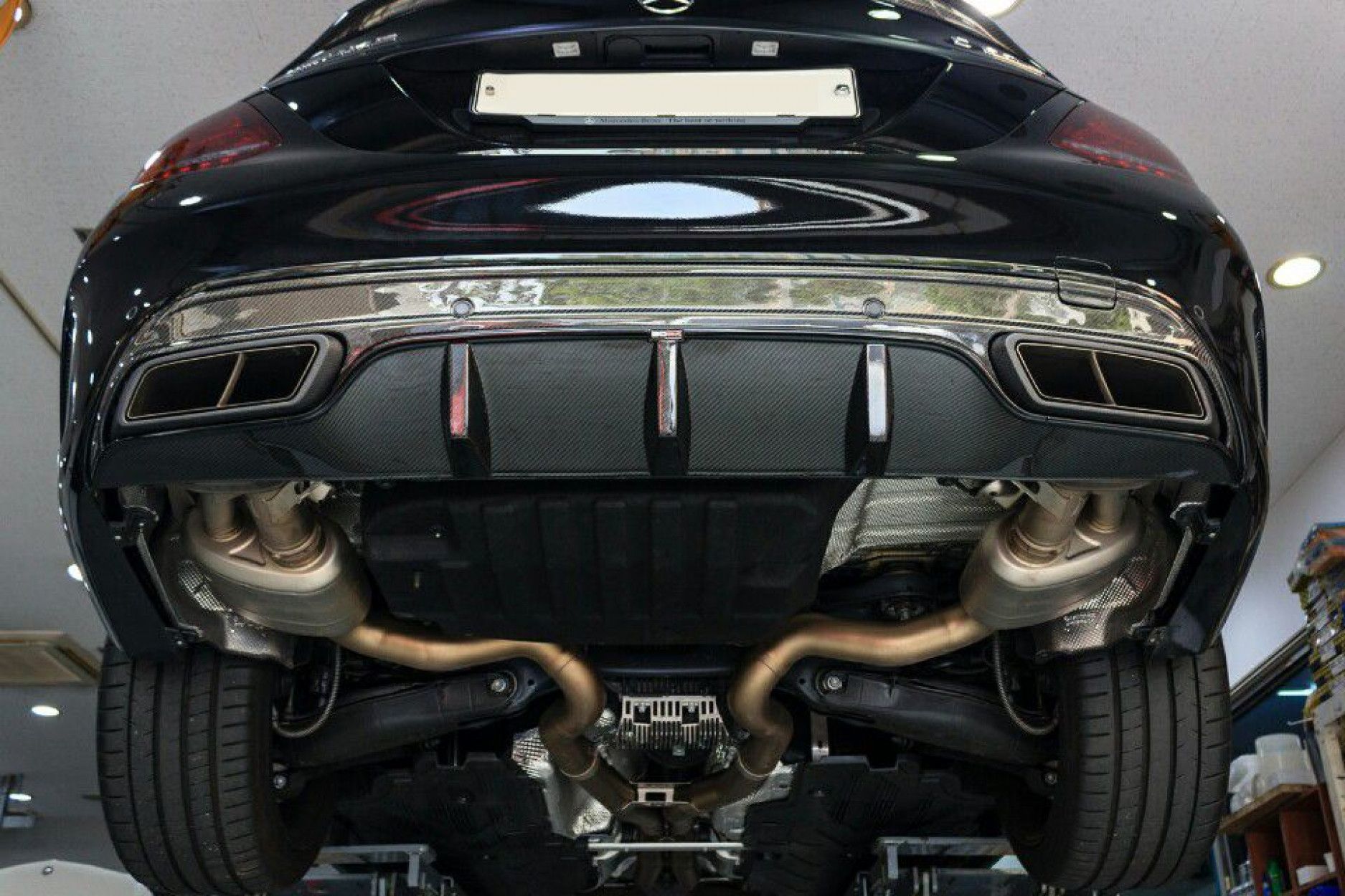 Boca Carbon Diffusor Race für Mercedes W205 C63 (5) 