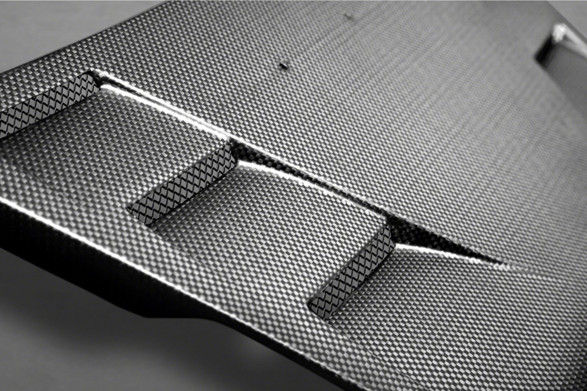 Capristo Carbon Luftführung Heck fuer Ferrari 488 GTB (2) 