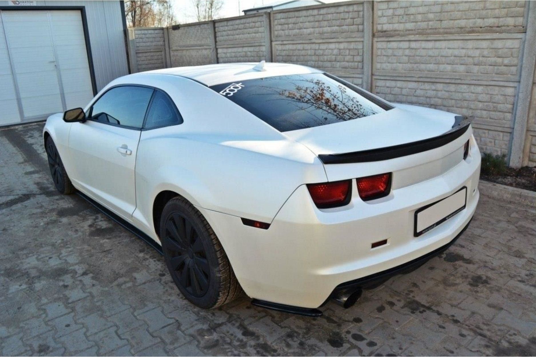 Maxton Design Spoiler für Chevrolet Camaro Vorfacelift schwarz hochglanz (3) 