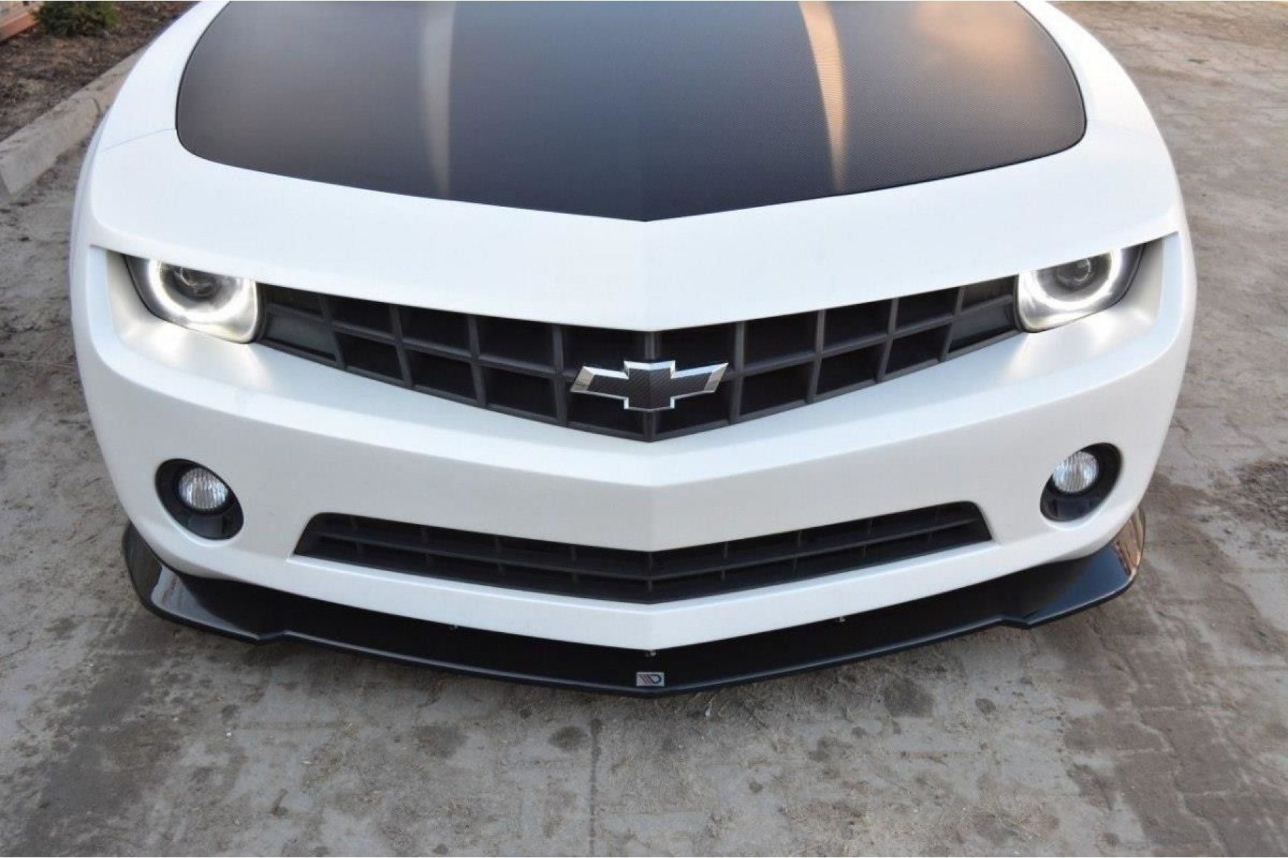 Бампера chevrolet. Передний бампер Шевроле Камаро. Шевроле Камаро 2009 передний бампер. Camaro Chevrolet 2010 бампер. Бампер передний Шевроле Камаро SS.