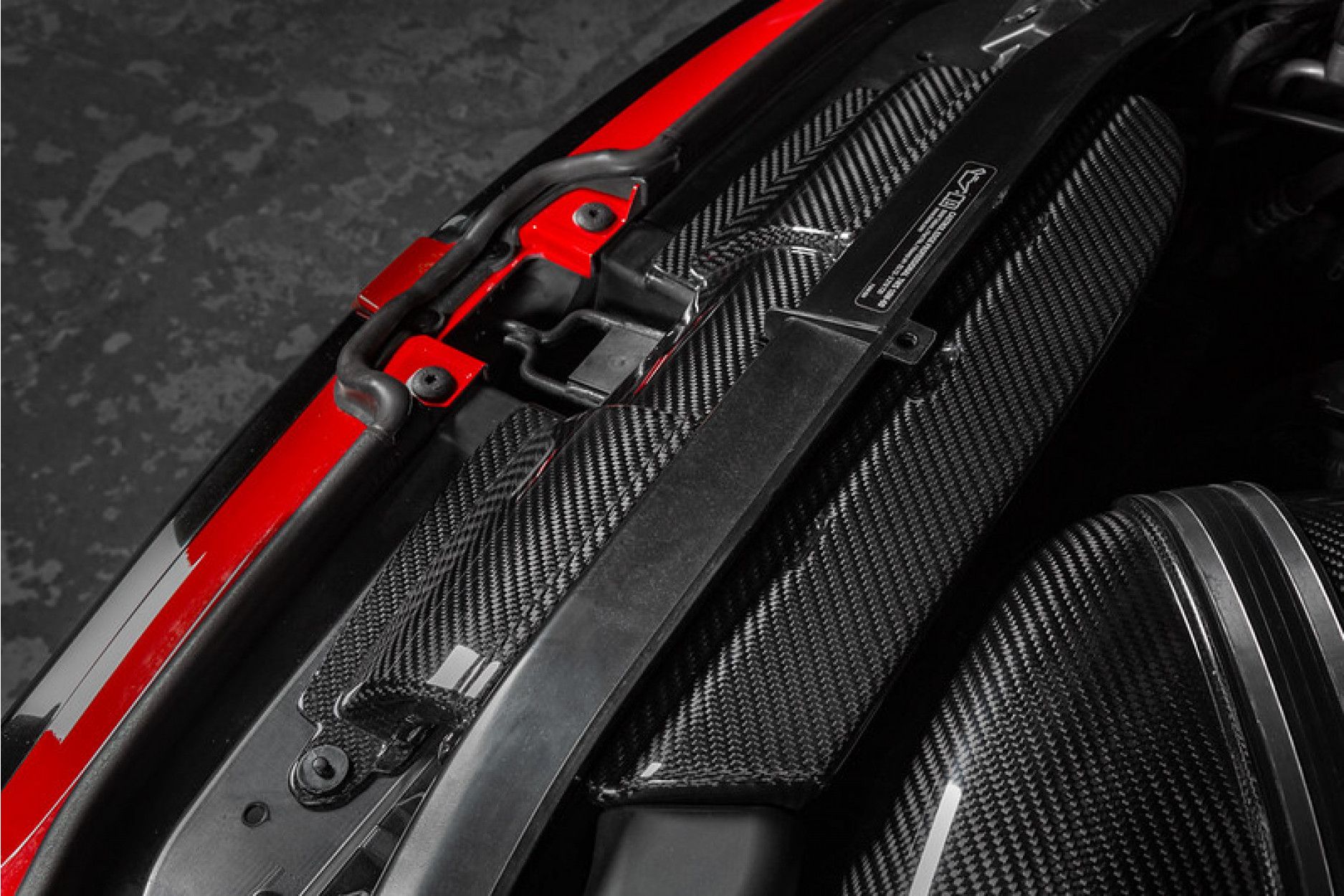 Eventuri Carbon Ducts Luftleitung für BMW E9X M3 (5) 