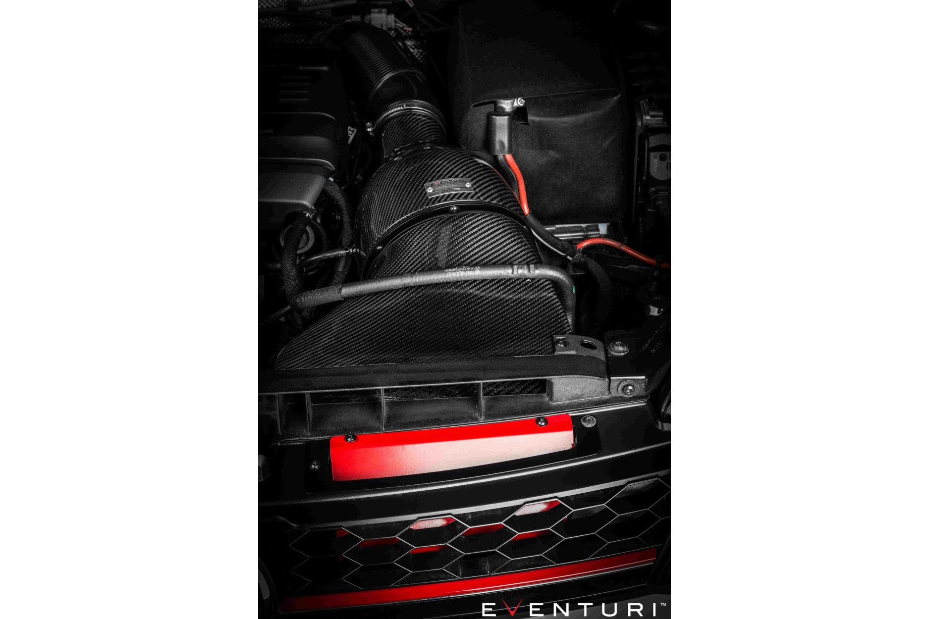Eventuri Carbon Ansaugsystem für VAG 2.0 TFSI (2) 