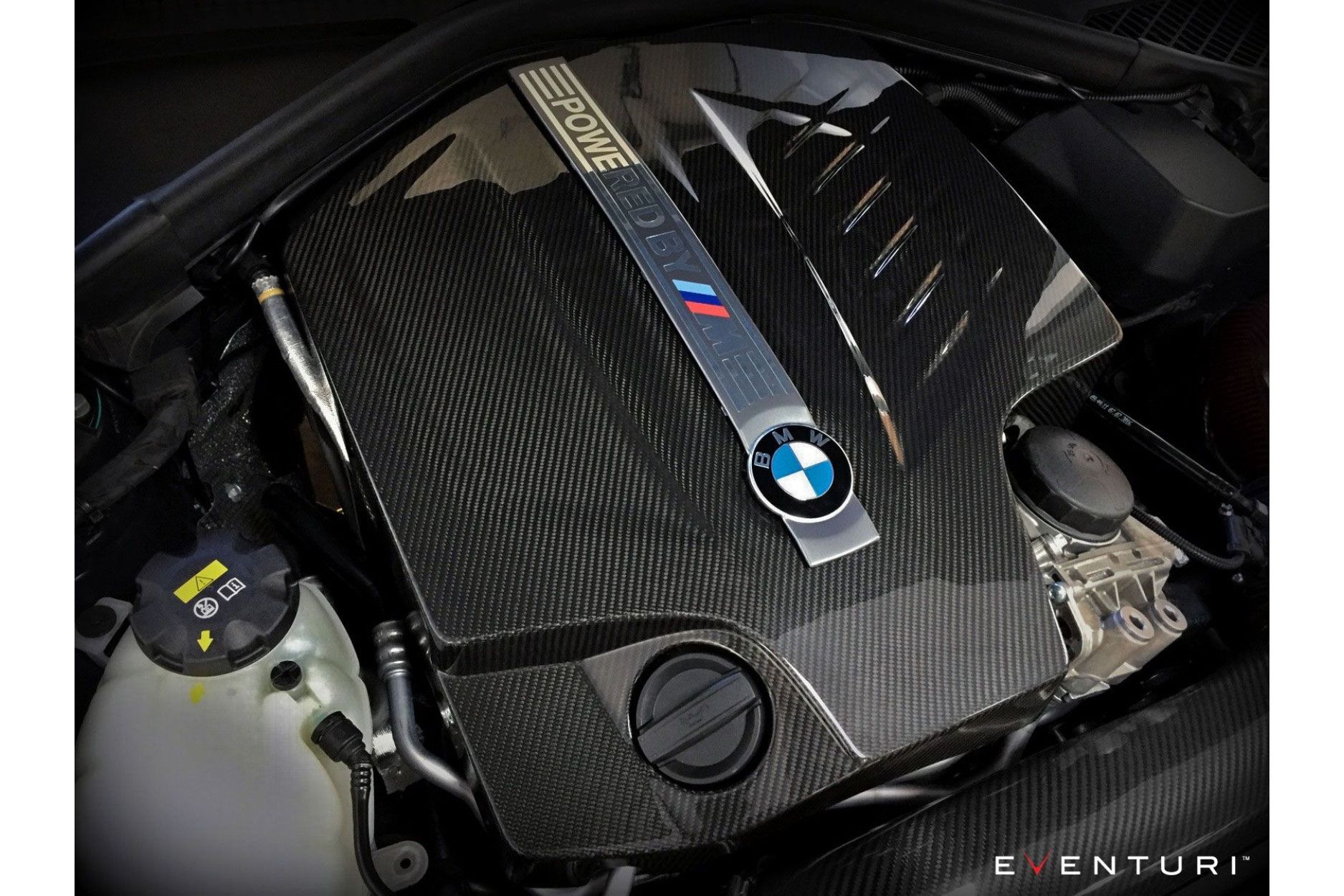 Eventuri Carbon Motorabdeckung für BMW F87 M2 (4) 
