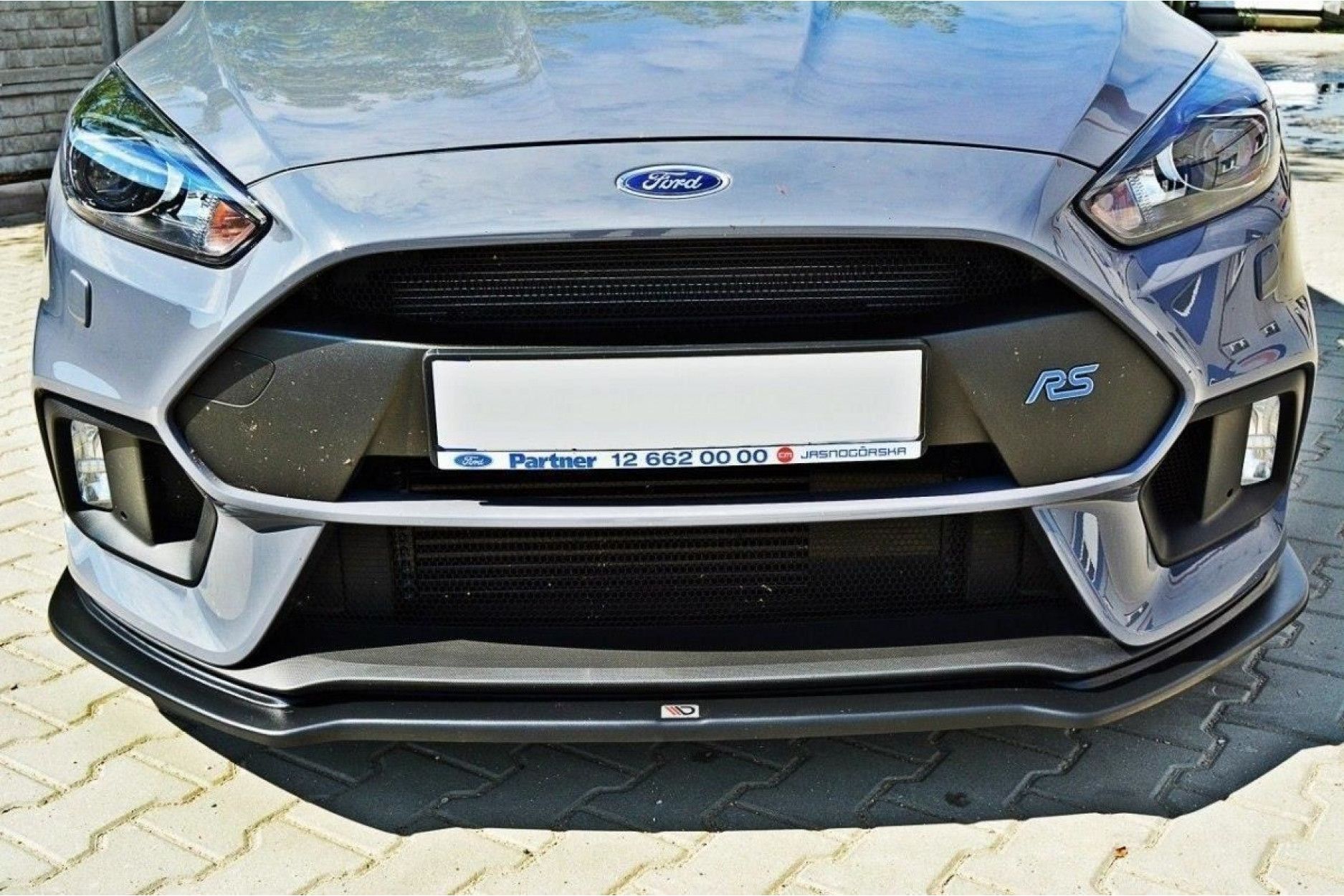 Maxton Design Frontlippe für Ford Focus MK3 RS schwarz hochglanz (2) 