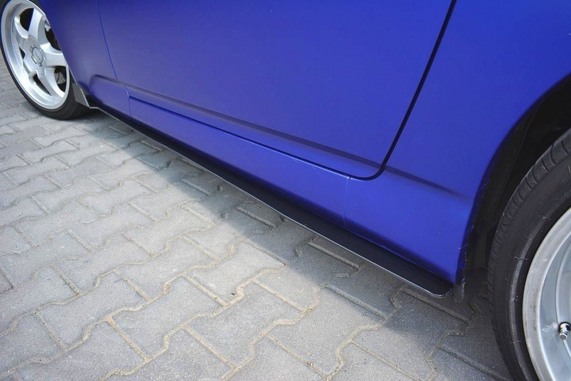 Maxton Design Racing-Seitenschweller für Honda S2000 schwarz unbearbeitet (2) 