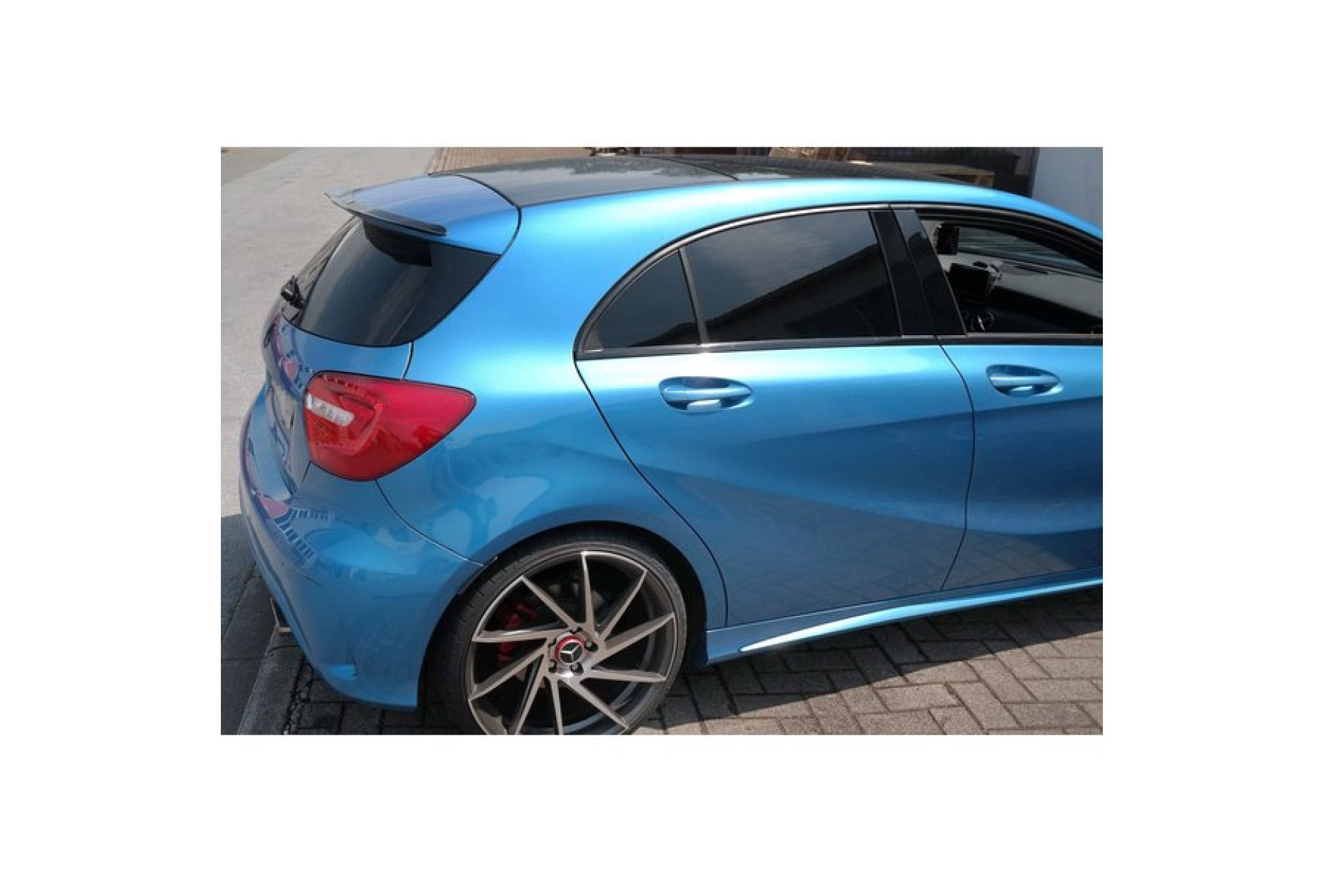 Maxton Design Spoiler für Mercedes A-Klasse W176 schwarz hochglanz (7) 