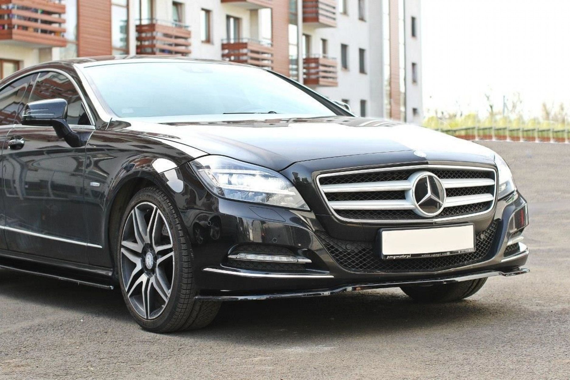 Maxton Design Frontlippe für Mercedes CLS-Klasse C218 schwarz hochglanz (2) 