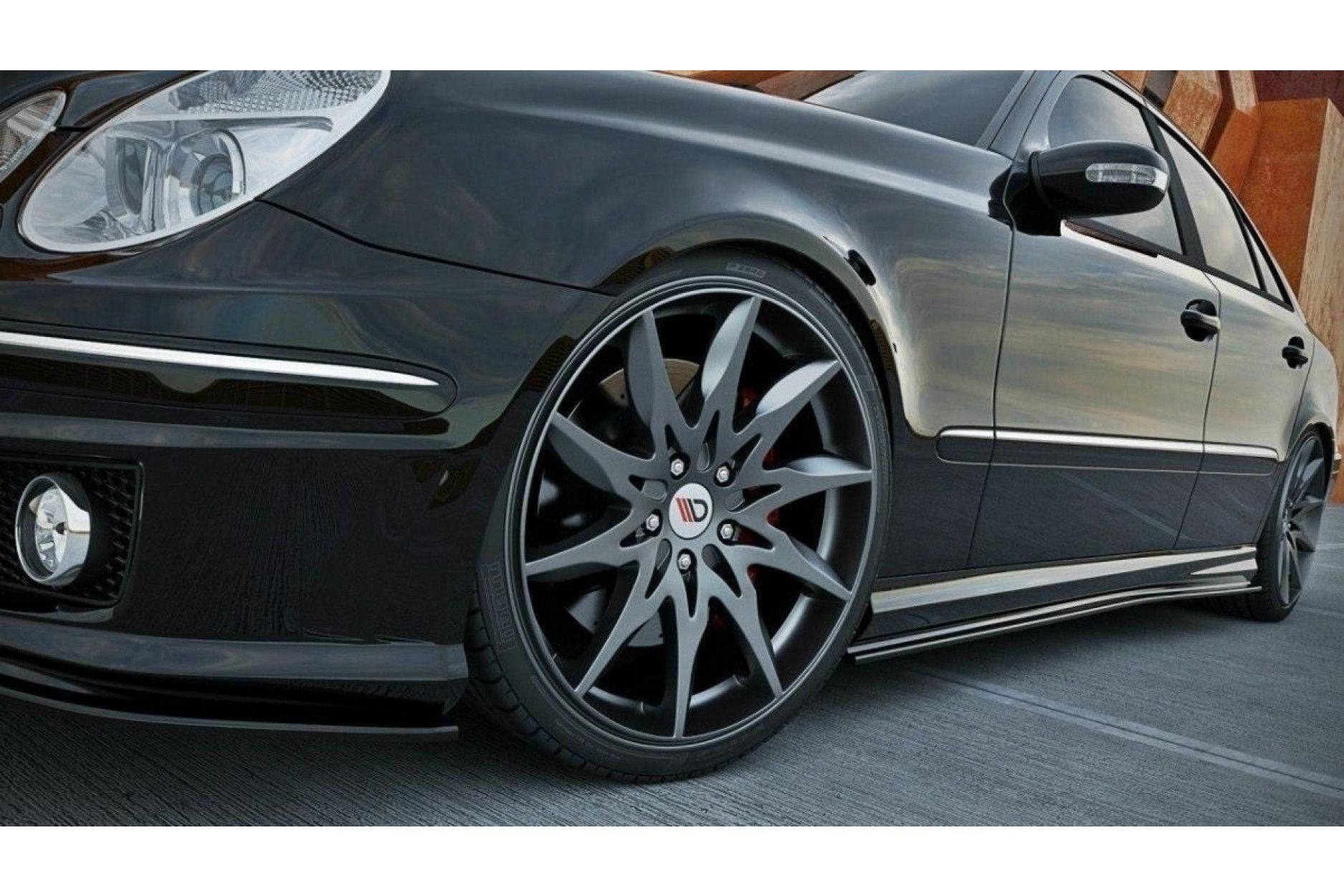 Maxton Design Seitenschweller für Mercedes E-Klasse W211 E55 AMG schwarz  hochglanz - online kaufen bei CFD