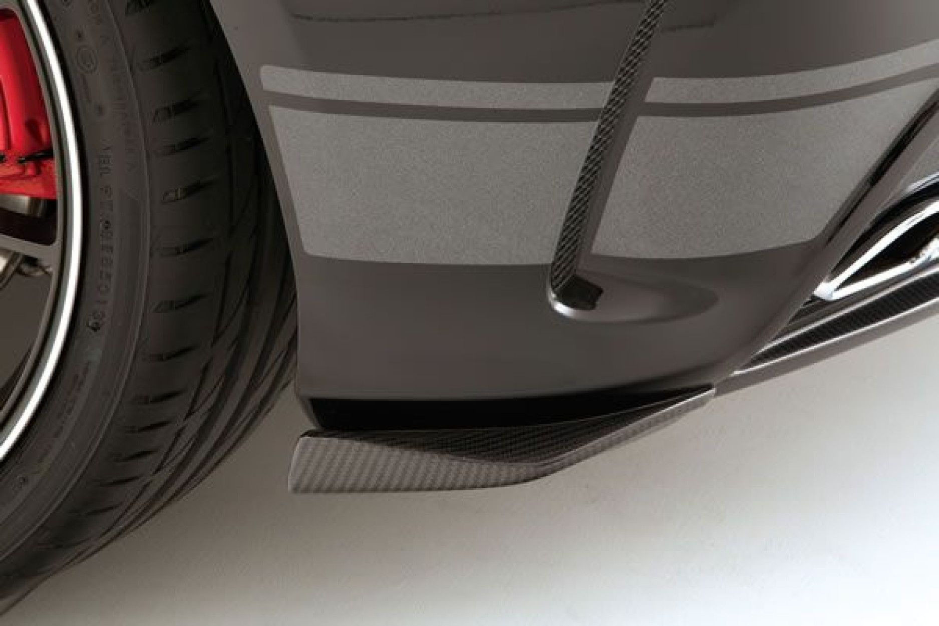 Varis Carbon Heckzierleisten für Mercedes Benz W176 A45 AMG (3) 