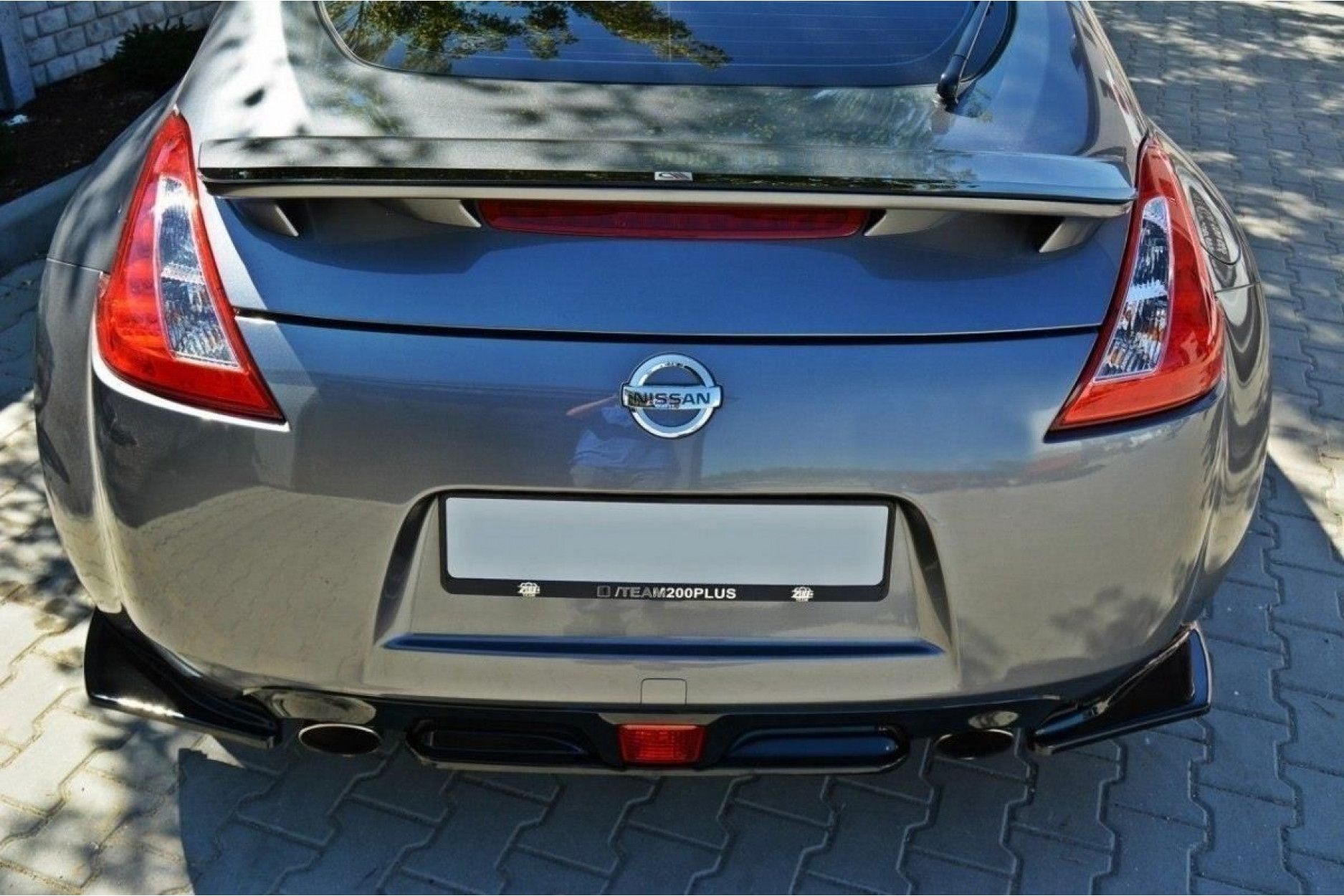 Maxton Design Diffusor-Erweiterungen für Nissan 370Z schwarz hochglanz (4) 