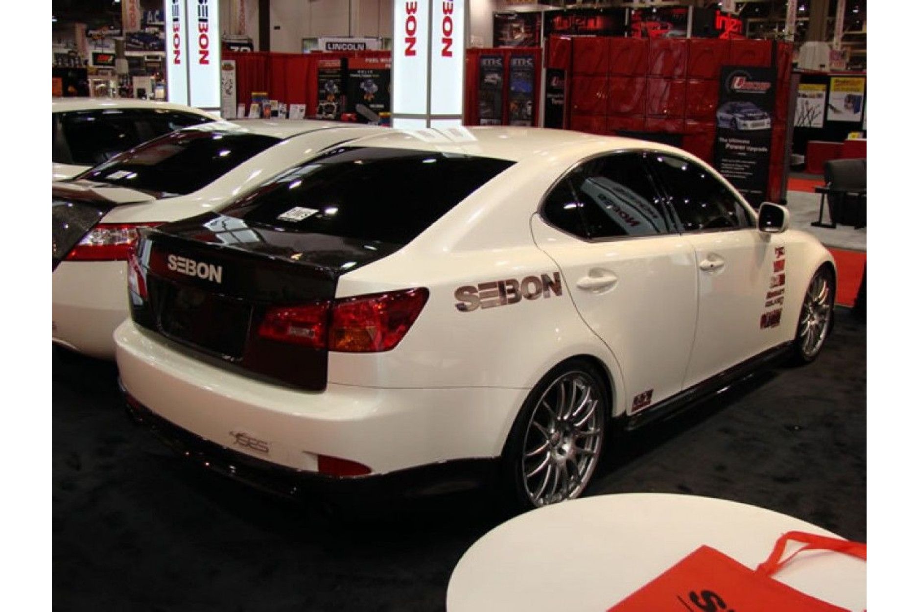 Seibon Carbon Heckdeckel für Lexus IS250|IS350 2006 - 2010 nicht Cabrio OE-Style (4) 