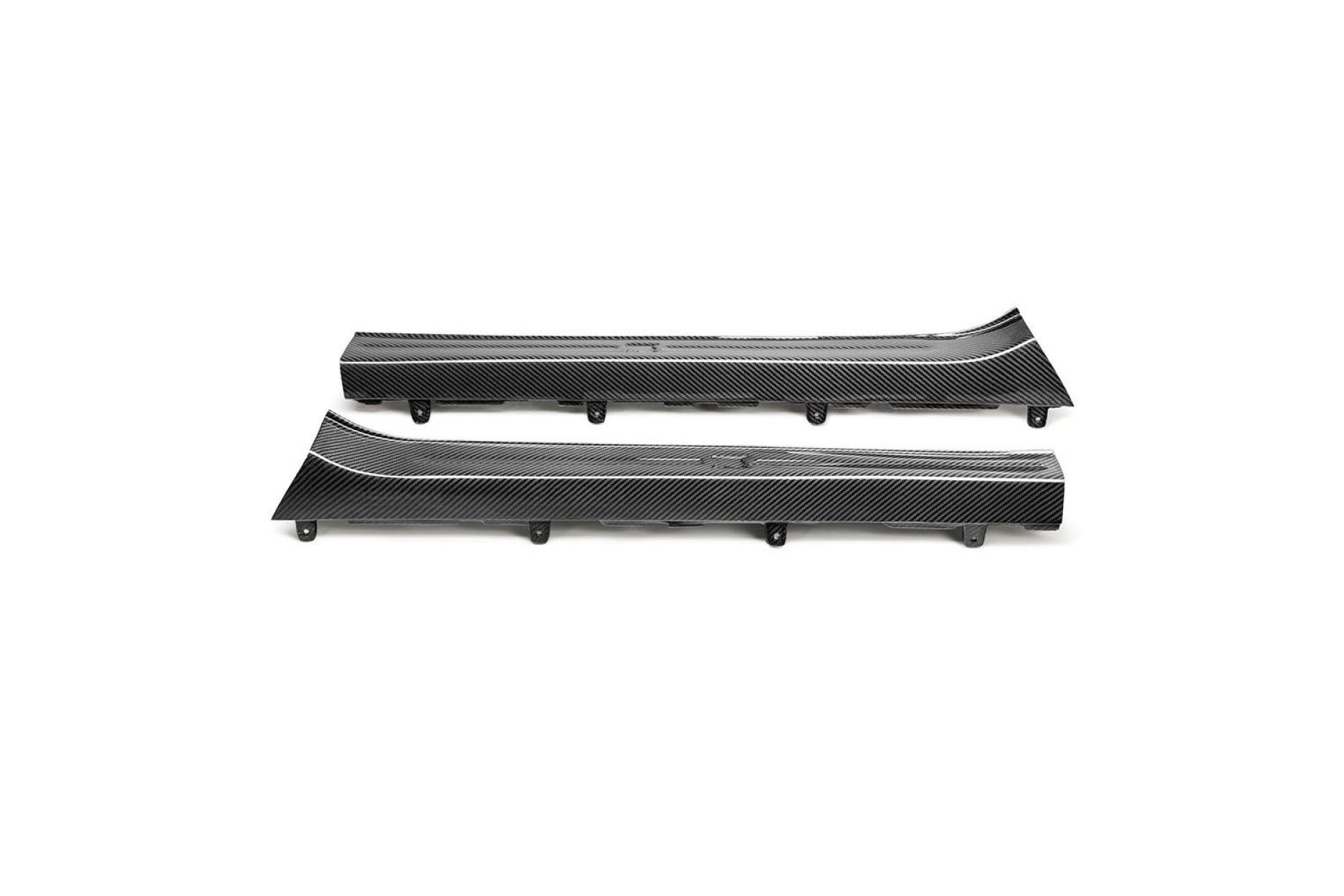 Seibon Carbon Interieur für Nissan Skyline R35 GT-R 2009 - 2019 Türschweller OE-Style (3) 