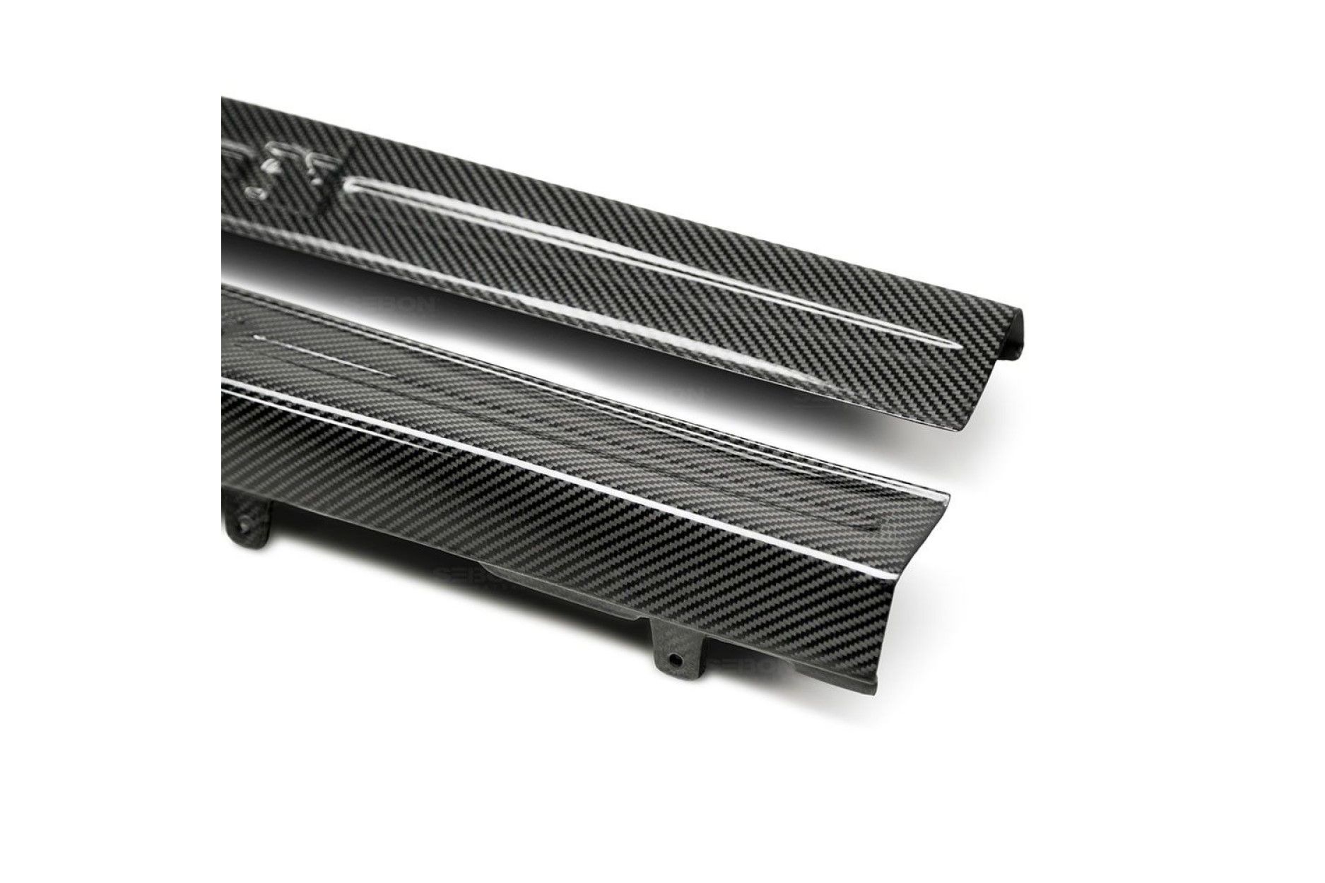 Seibon Carbon Interieur für Nissan Skyline R35 GT-R 2009 - 2019 Türschweller OE-Style (6) 