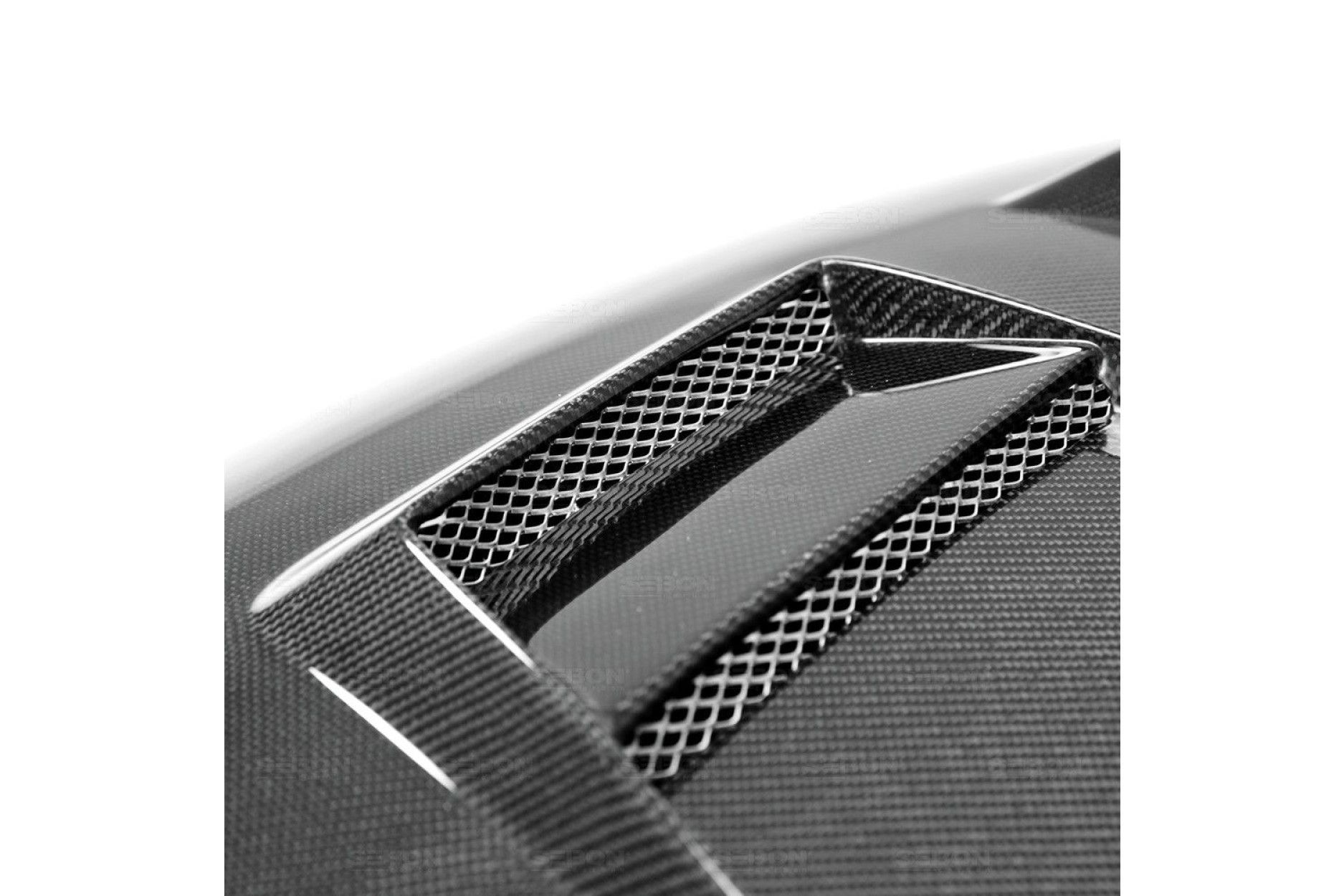 Seibon Carbon Motorhaube für VW Golf 7 und GTI 2015+ DV-Style (3) 