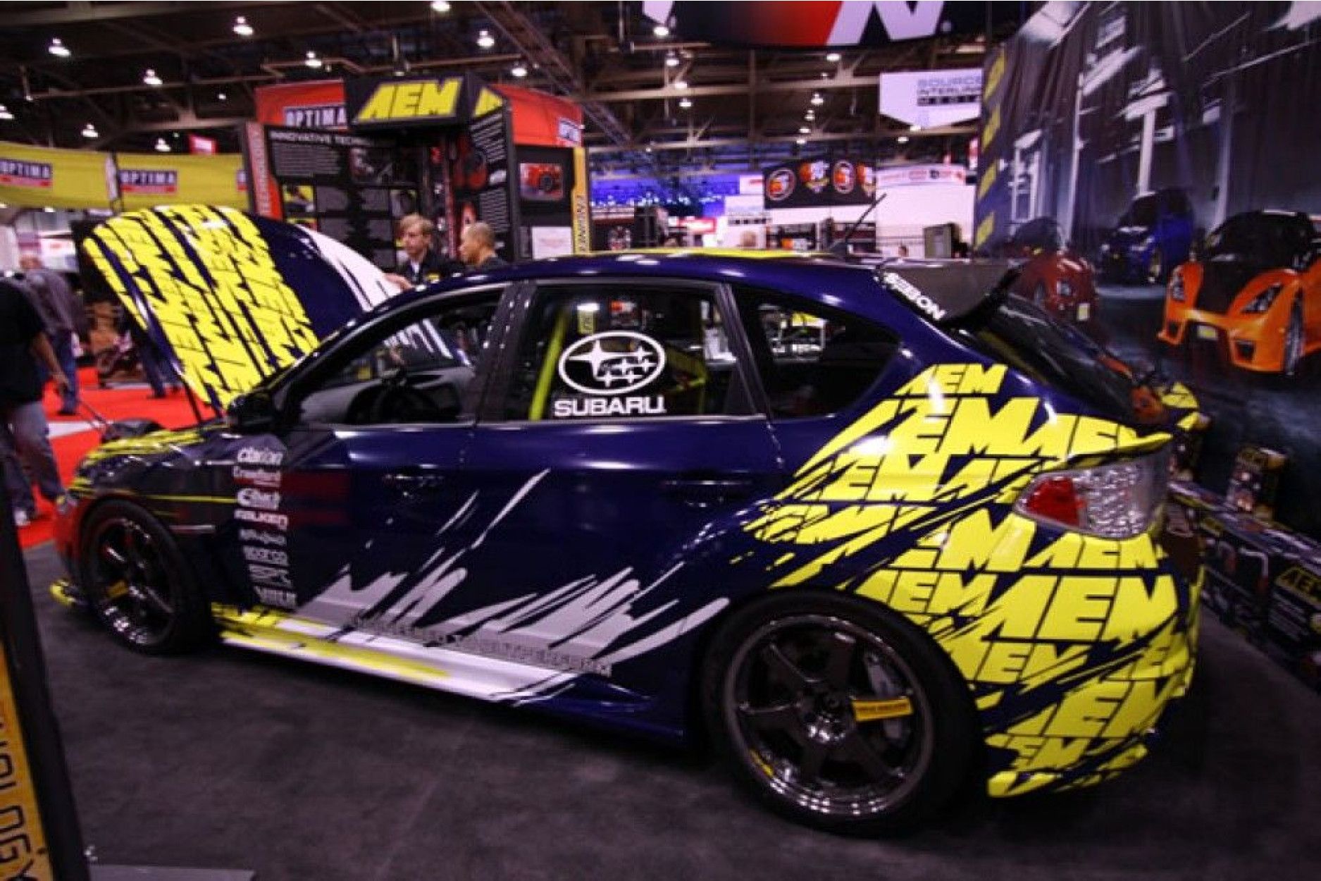 Seibon Carbon Spoiler für Subaru 2008 - 2014 Schrägheck mit LED Ausschnitt STI-Style (6) 