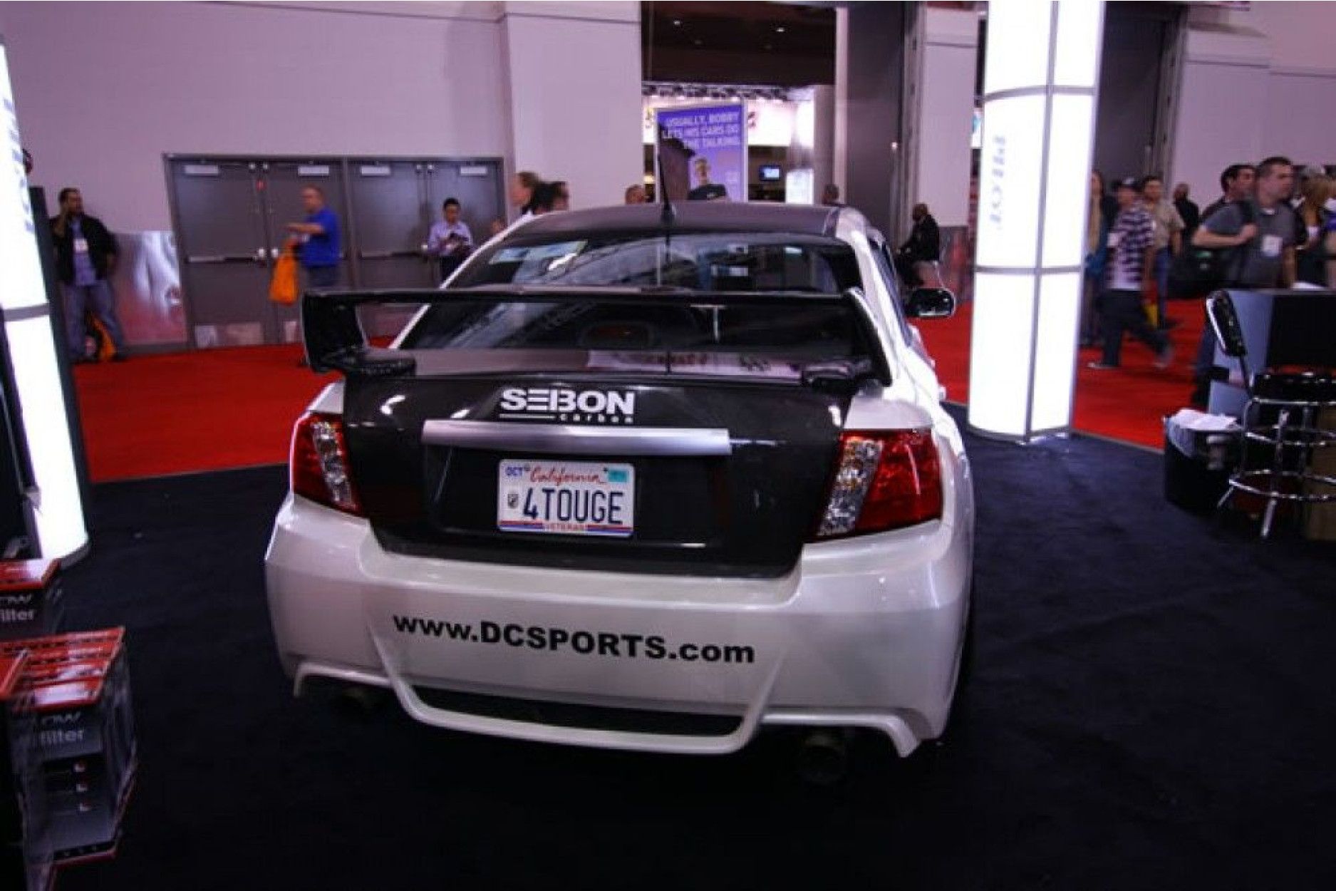 Seibon Carbon Heckdeckel für Subaru 2008 - 2014 4D OE-Style (3) 