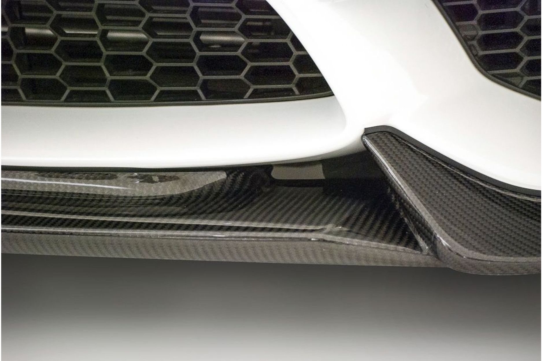 Varis Carbon Frontlippe für BMW 3er F80 M3 4er F82 M4 (4) 