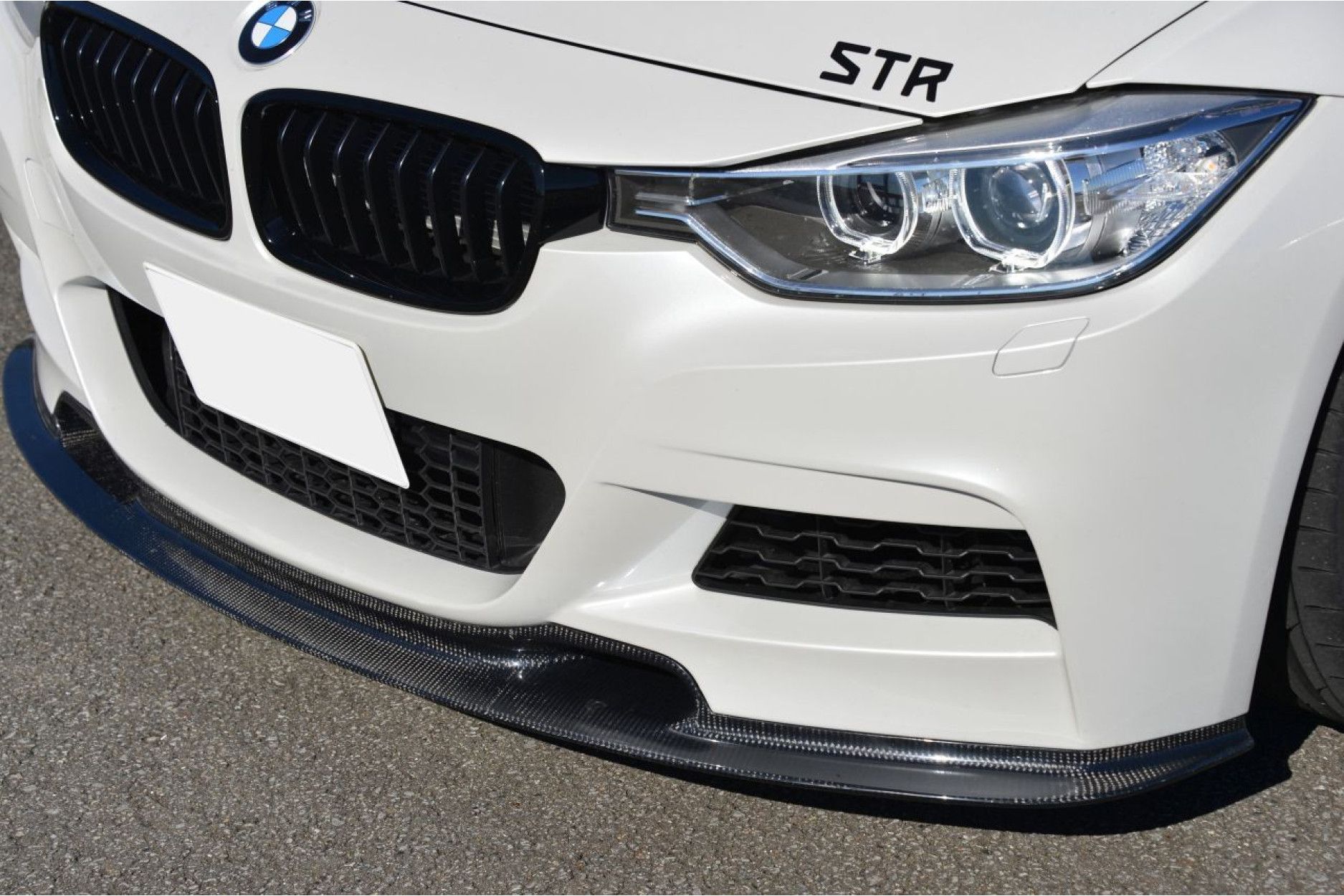 Varis Carbon Frontlippe für BMW 3er F30 mit M-Paket - online kaufen bei CFD