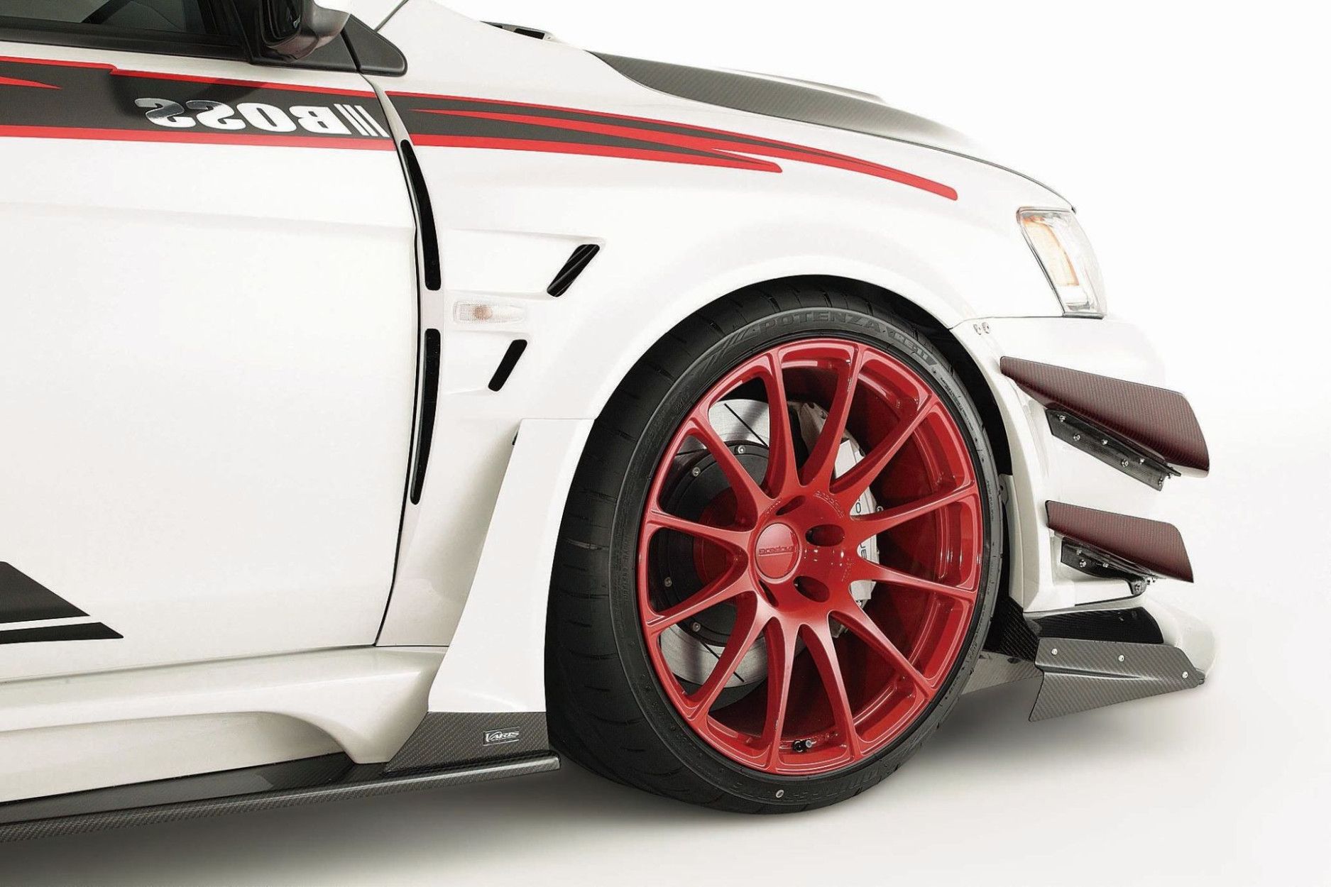 Varis Carbon Wide Bodykit für Mitsubishi Lancer Evo X (10) 